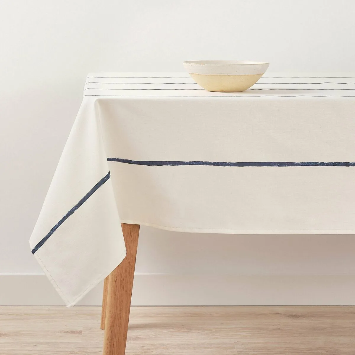 Nappe belum 0120 319 blanc 240 x 155 cm s980902860. Chez Diaytar, nous ne vendons pas que des produits, nous proposons des solutions, du rêve et un peu de magie au quotidien