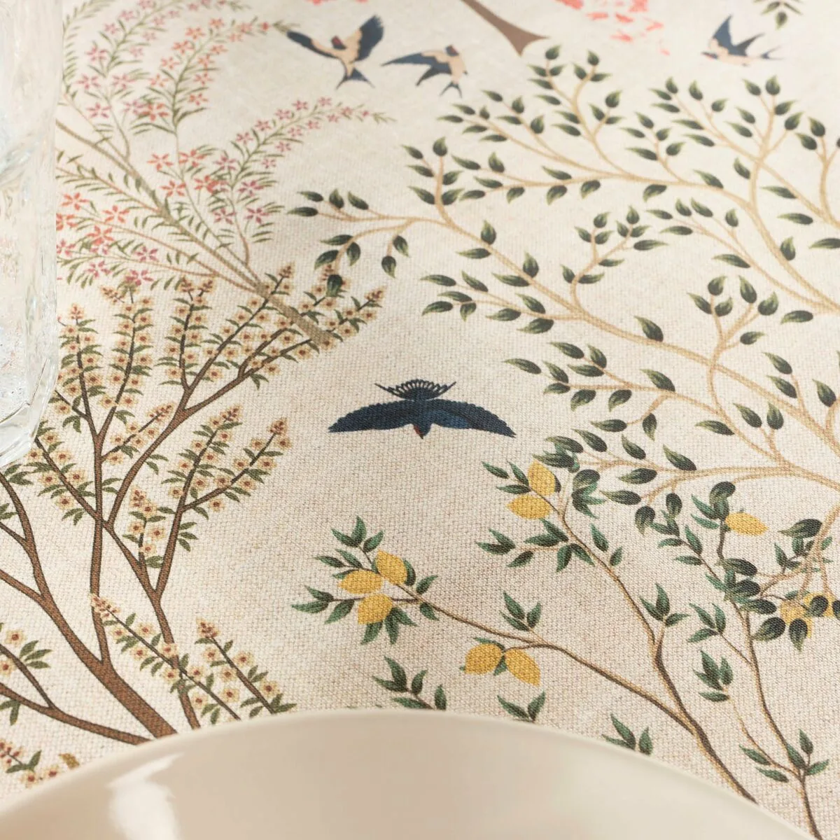 Nappe belum 0120 324 250 x 155 cm floral s980863430. Bien plus qu'un simple site, Diaytar est une expérience de découverte permanente de produits utiles, beaux et novateurs