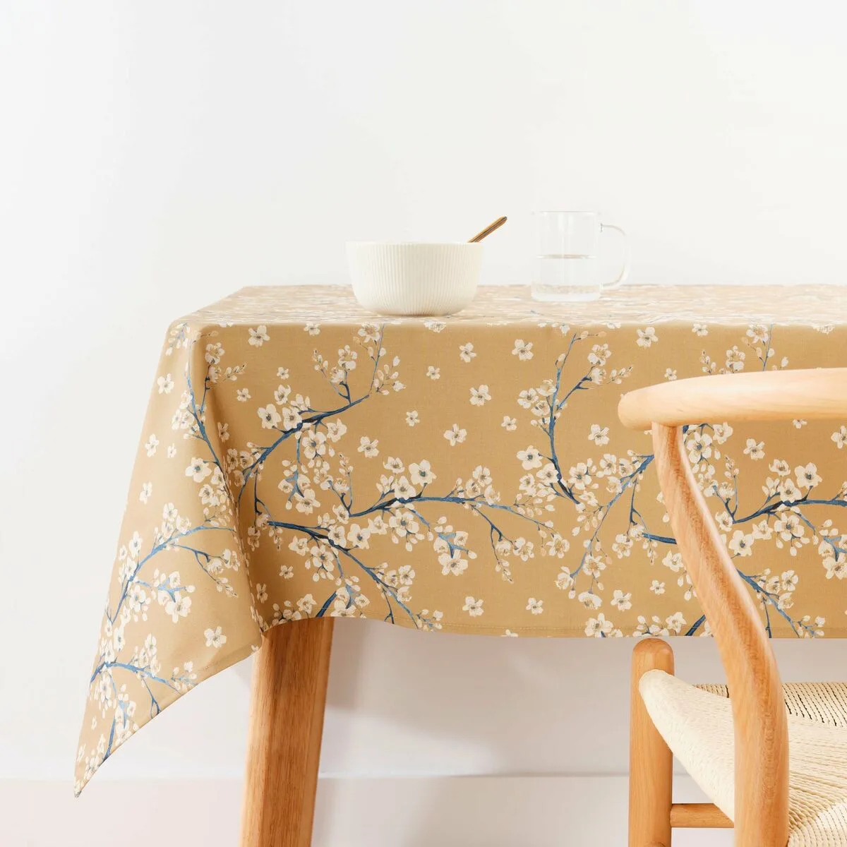 Nappe belum 0120 330 300 x 155 cm s980867184. Les influenceurs adorent Diaytar pour ses pièces mode avant-gardistes.