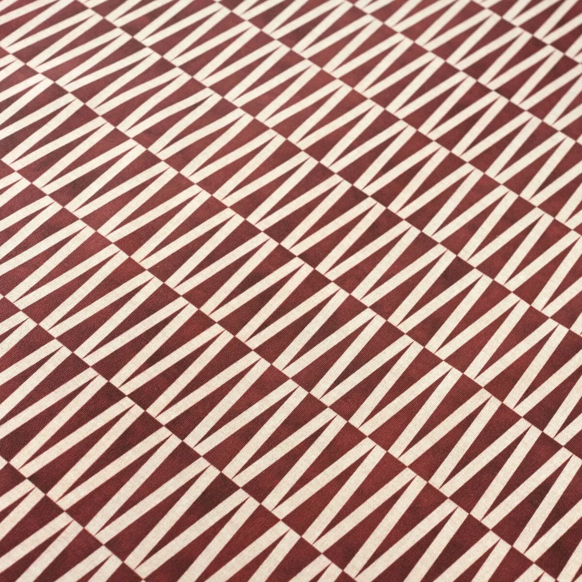 Nappe belum 0120 336 bordeaux 200 x 155 cm s980450891. Pour un shopping sans limites : Diaytar déniche pour vous le meilleur des produits généraux, électroniques et de style de vie