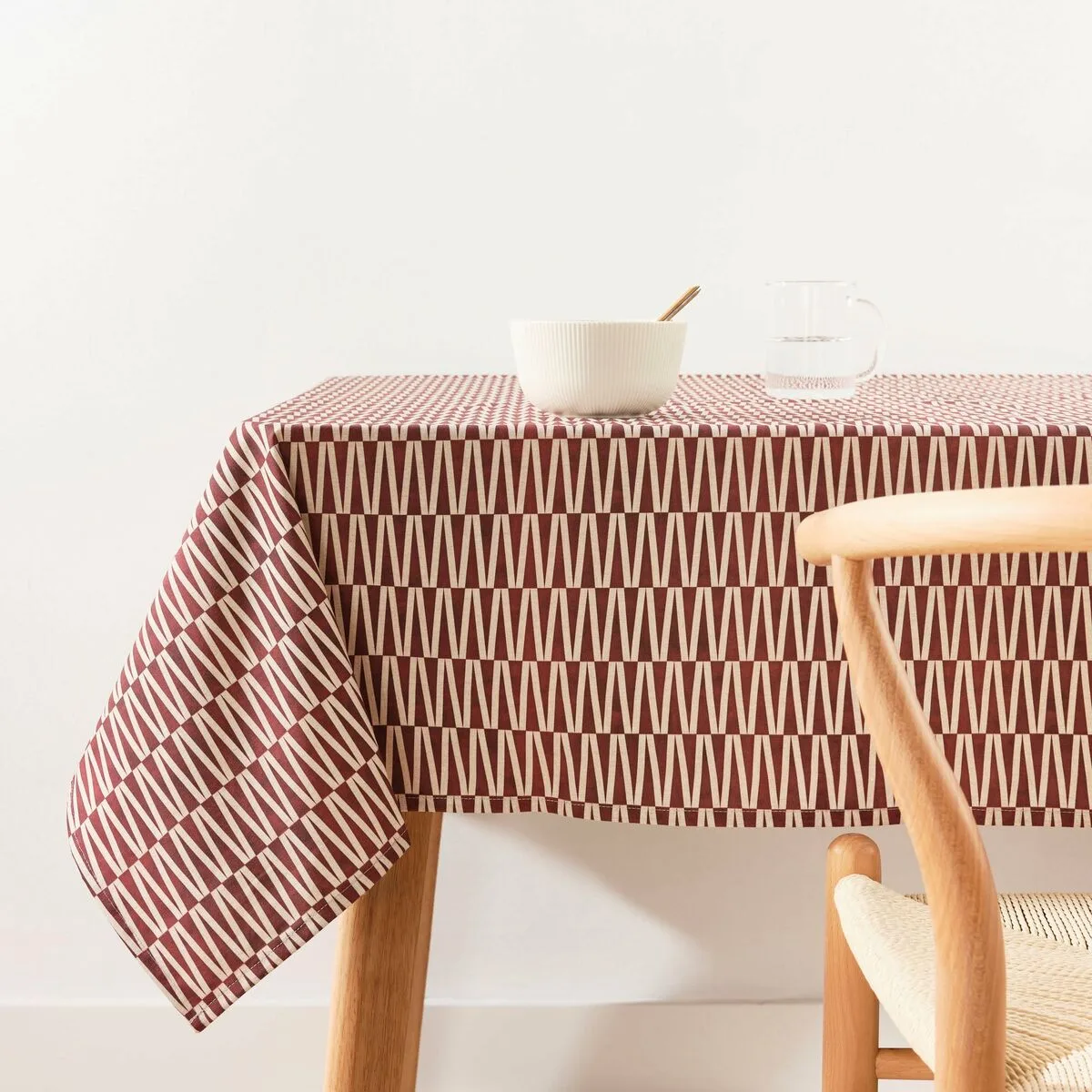 Nappe belum 0120 336 bordeaux 300 x 155 cm s980451083. Diaytar incarne le nouveau visage du e-commerce : agile, éclectique et profondément ancré dans les tendances du moment