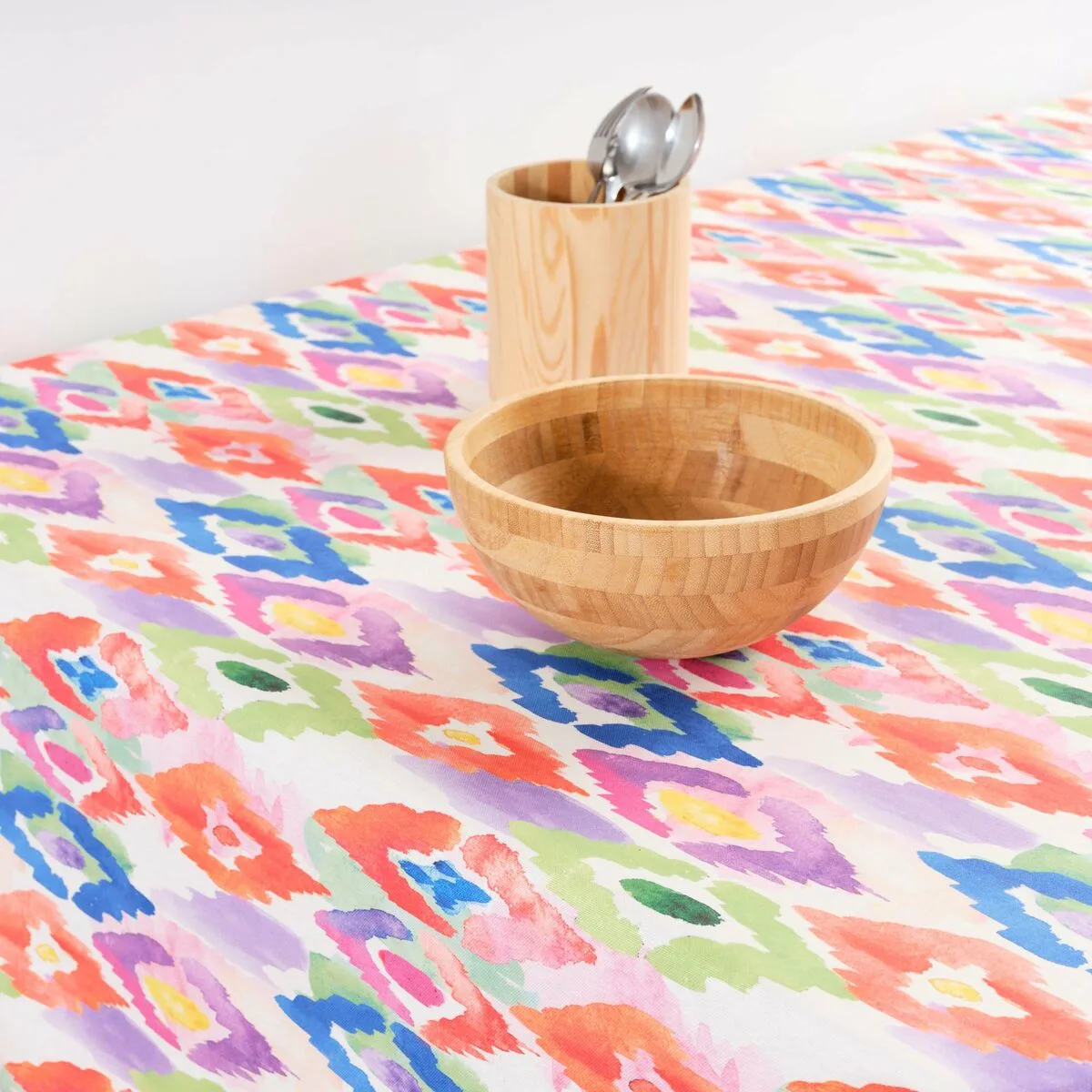 Nappe belum 0120 400 multicouleur 200 x 155 cm s980605275. Diaytar ne stocke pas des produits, il collectionne des pièces uniques pour enrichir votre quotidien.