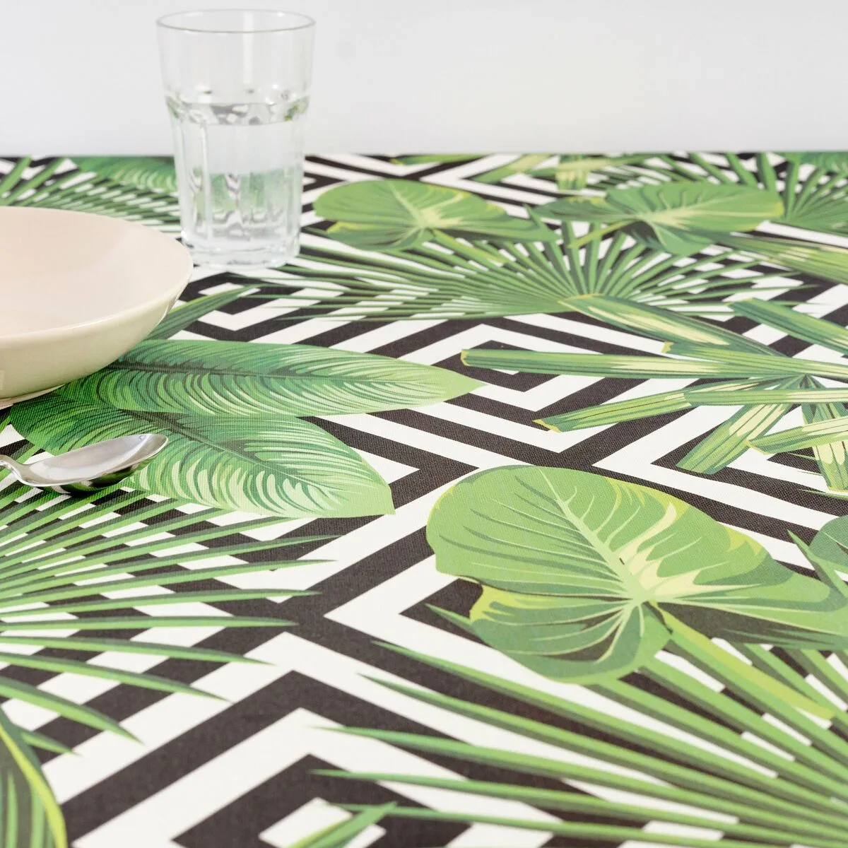 Nappe belum 0318 81 multicouleur 300 x 155 cm feuille d une plante s980613446. Nos stylistes Diaytar dénichent pour vous les pépites de la saison.