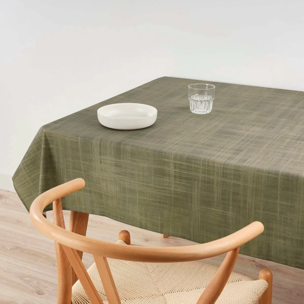 Nappe belum liso vert 200 x 155 cm s980481893. Chez Diaytar, nous célébrons la singularité de chaque produit, qu'il s'agisse d'un gadget tech ou d'un ustensile maison