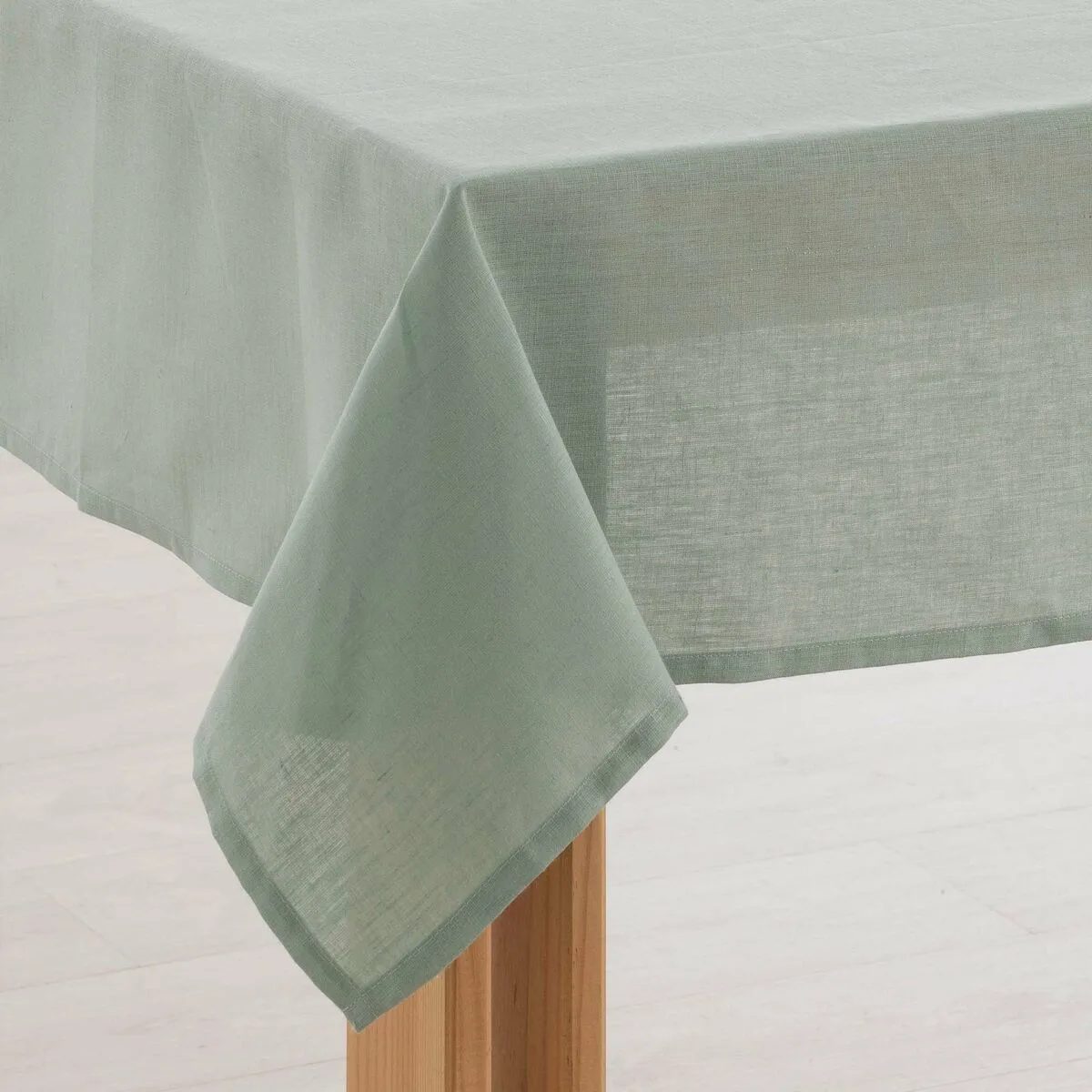 Nappe belum multicouleur eau 140 x 150 cm s980200015. Diaytar, c'est la promesse tenue d'un e-commerce où l'émerveillement devant un produit simple est encore possible.