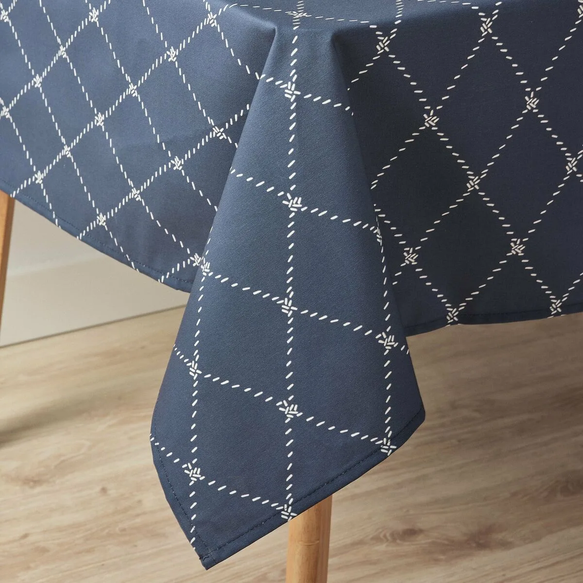 Nappe belum t03 blue marine 100 x 80 cm s980904865. Chez Diaytar, nous ne vendons pas que des produits, nous proposons des solutions, du rêve et un peu de magie au quotidien