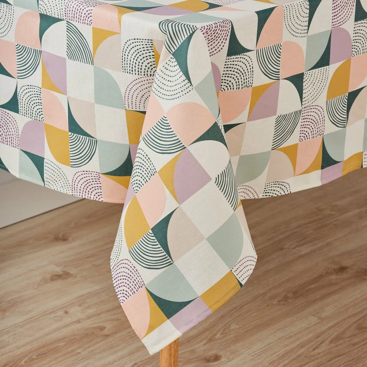 Nappe enduite antitache belum 0120 381 multicouleur 300 x 150 cm s981558727. Diaytar, c'est le testament vivant qu'on peut allier large choix et qualité exemplaire dans le e-commerce.
