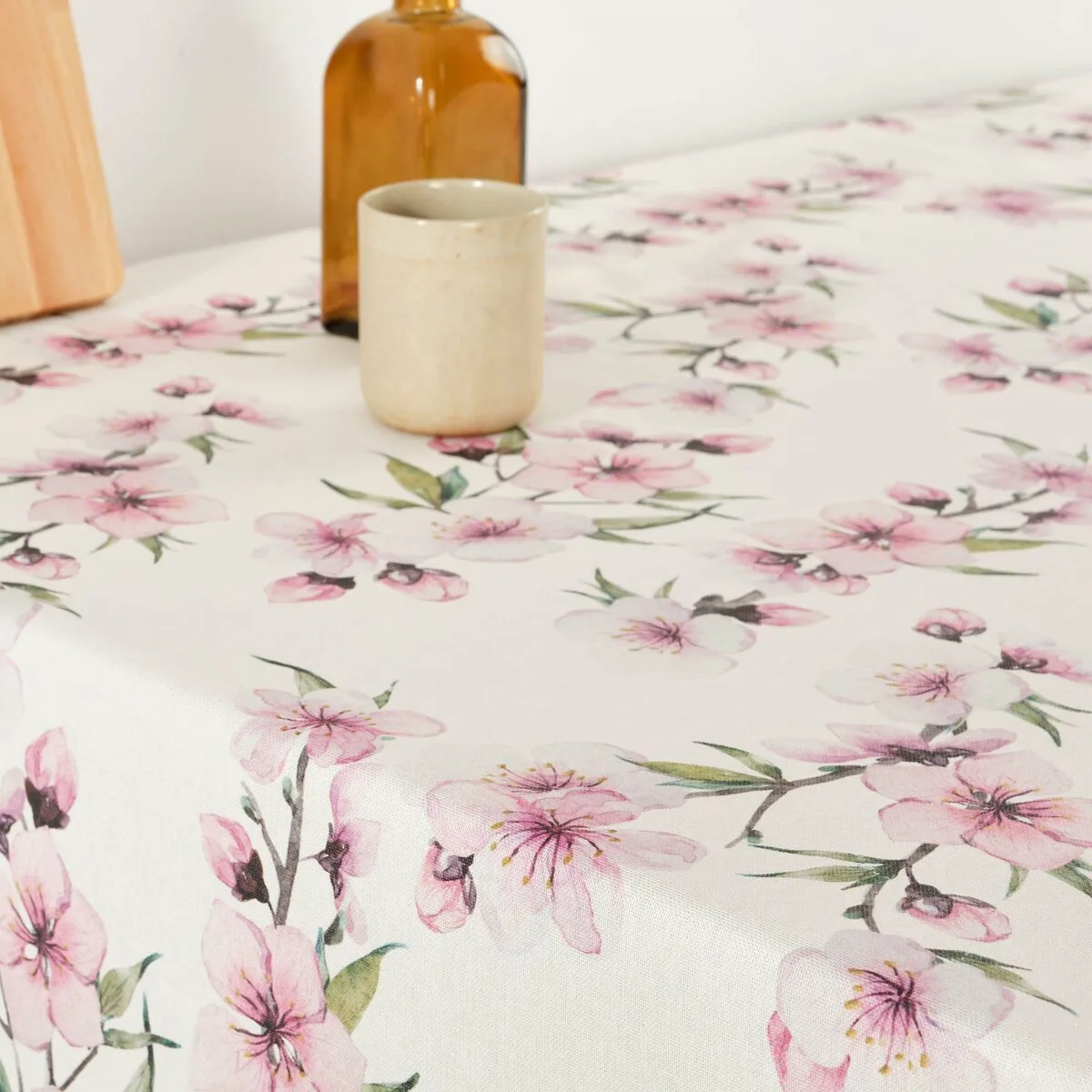 Nappe enduite antitache belum 0120 385 multicouleur 200 x 150 cm s981513998. L'aventure Diaytar est une quête permanente de sens et d'esthétisme à travers des produits soigneusement pensés.