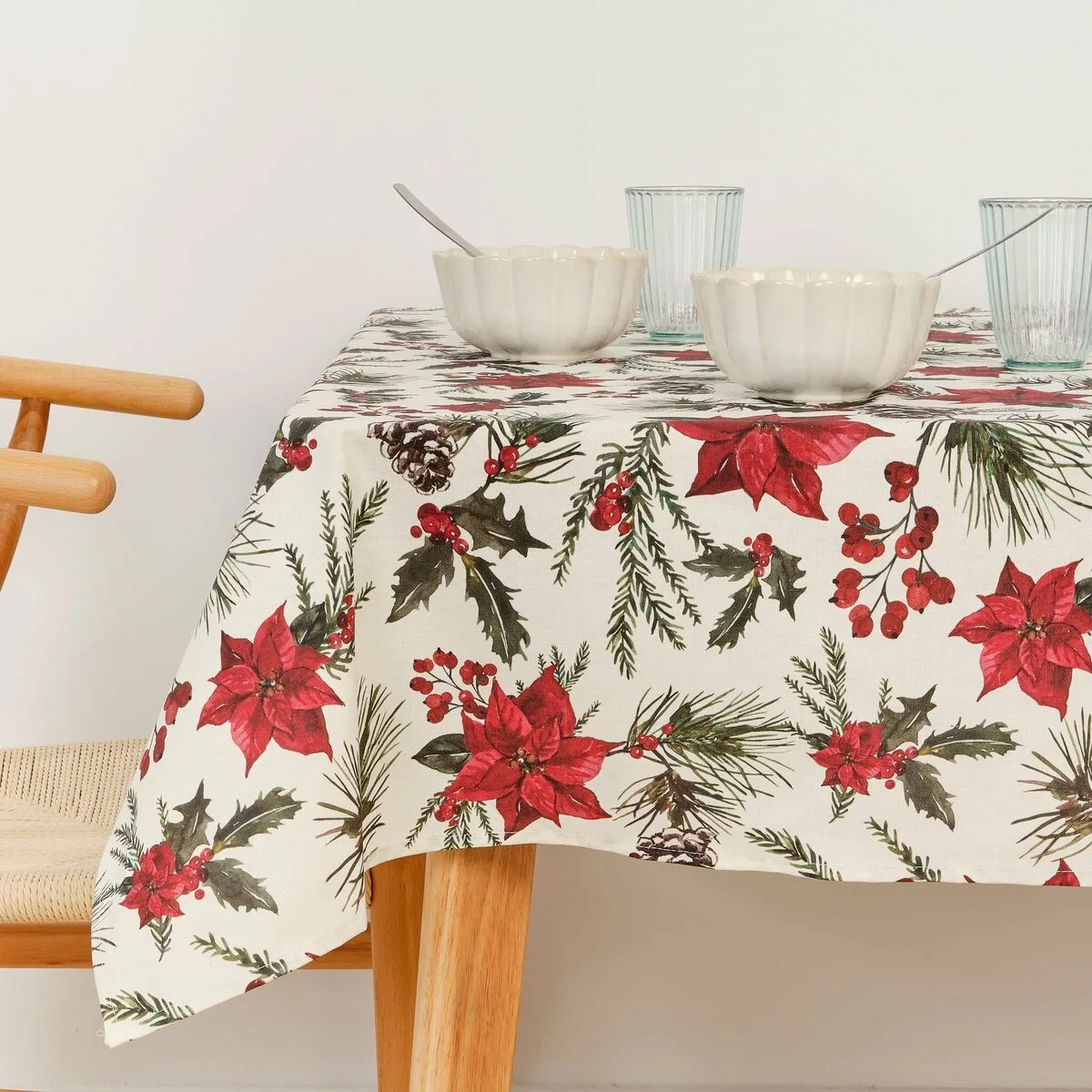 Nappe enduite antitache belum christmas flowers rouge vert naturel 150 x 150 cm s980218172. Diaytar révolutionne votre façon de faire du shopping en ligne !