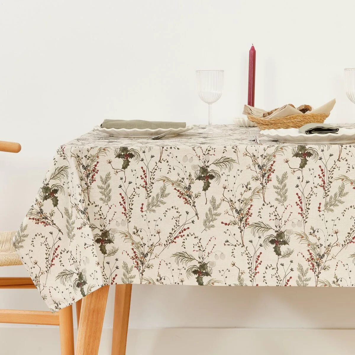 Nappe enduite antitache belum christmas mistletoe rouge vert naturel 100 x 140 cm s980220063. Diaytar, c'est la rencontre parfaite entre modernité et authenticité.