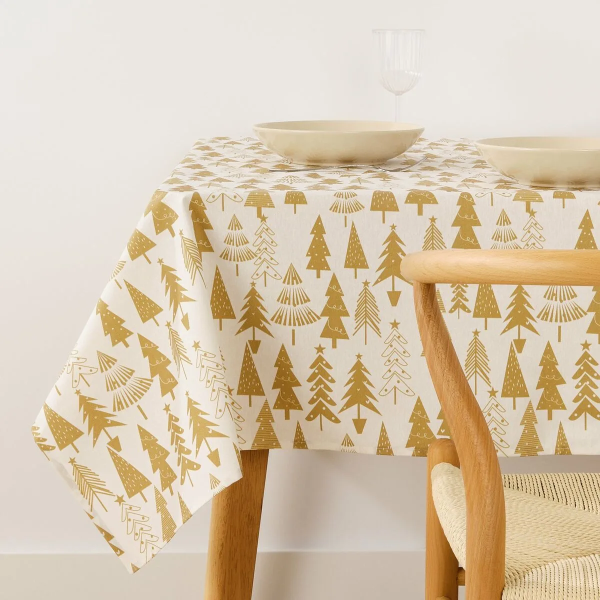 Nappe enduite antitache belum christmas multicouleur 150 x 150 cm s980215170. Nous avons infusé Diaytar avec une dose massive de passion pour le produit. Contagieux : vous allez l'attraper.