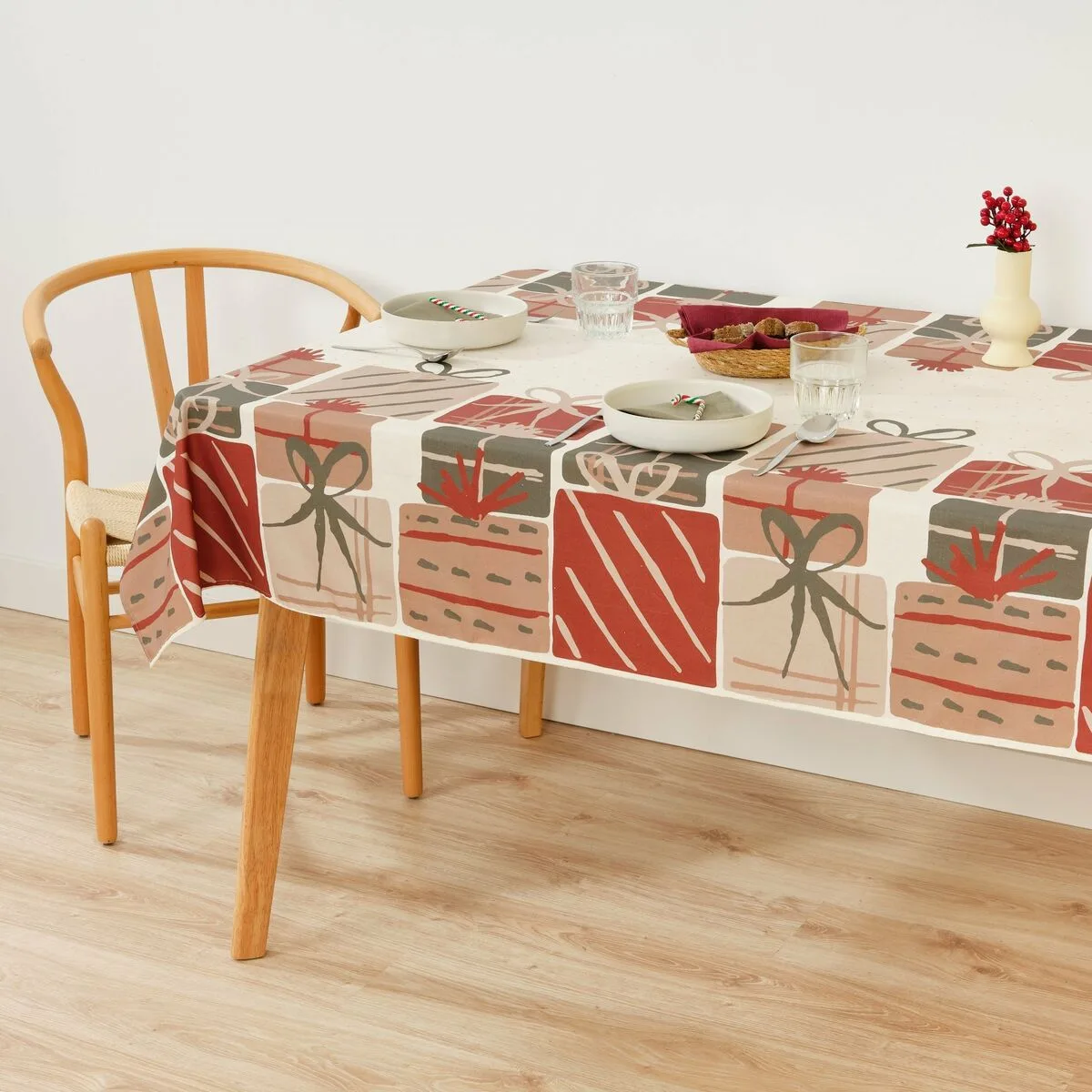 Nappe enduite antitache belum christmas present blanc rouge vert 300 x 150 cm s980221433. Laissez-vous guider par Diaytar à travers la jungle des produits pour dénicher ceux qui méritent vraiment votre attention