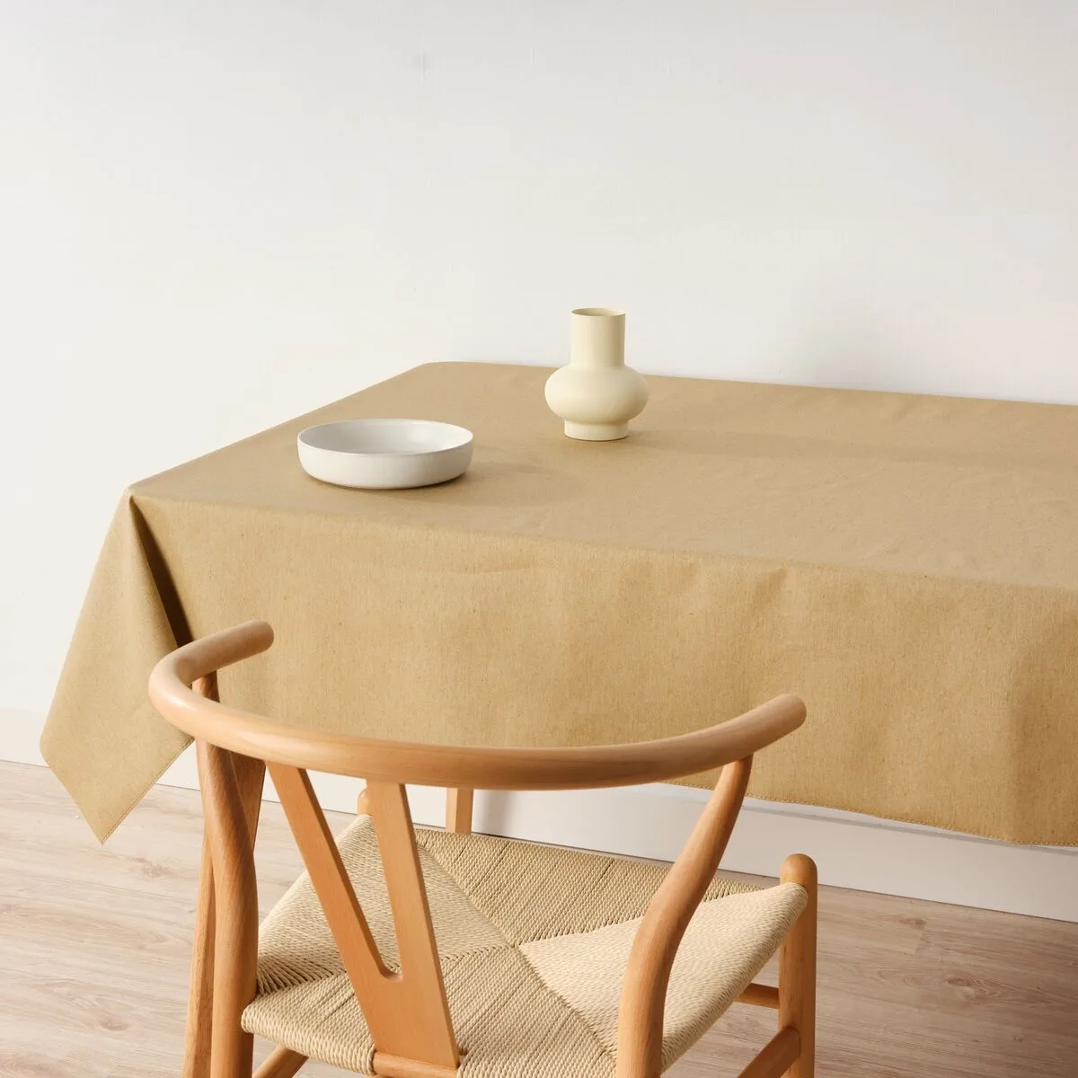 Nappe enduite antitache belum liso naturel 150 x 150 cm s980636371. Votre boutique de confiance Diaytar vous accompagne dans tous vos projets.