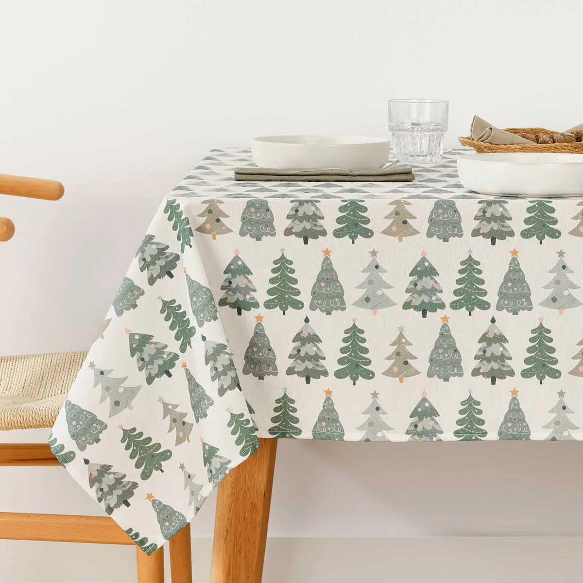 Nappe enduite antitache belum merry christmas multicouleur 150 x 150 cm s980264178. Diaytar, une destination où l'on vient pour un produit précis et où l'on reste pour l'étendue et la qualité de l'offre