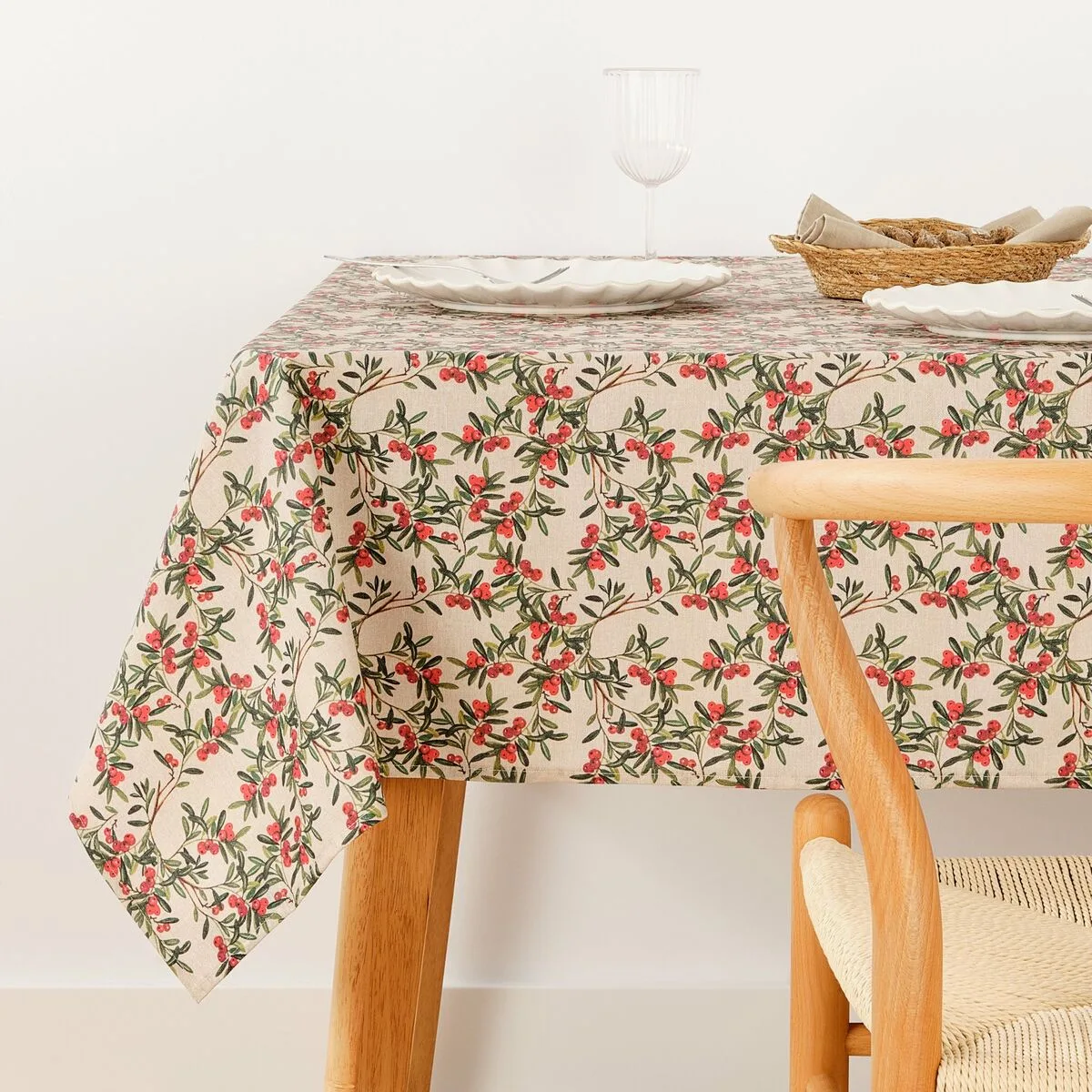 Nappe enduite antitache belum mistletoe multicouleur 150 x 150 cm s980266694. Nous sélectionnons pour Diaytar des produits qui ont une histoire, une âme, et qui sauront trouver une place dans la vôtre.