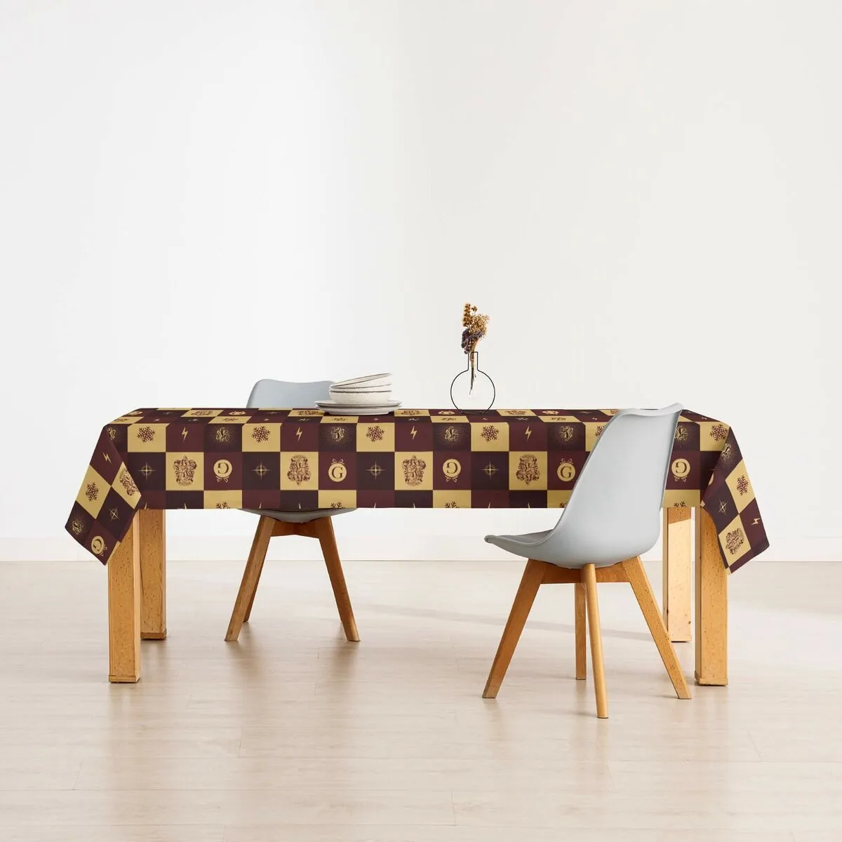 Nappe enduite antitache harry potter gryffindor multicouleur 200 x 150 cm s980228243. Bienvenue dans le futur du shopping. Diaytar utilise la data pour anticiper vos besoins, mais garde la magie de la surprise.