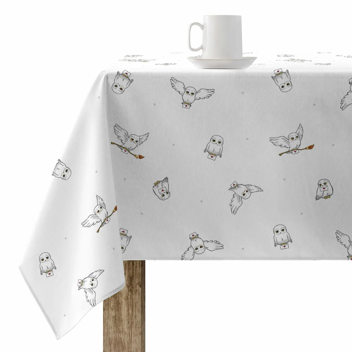 Nappe enduite antitache harry potter hedwig multicouleur 150 x 150 cm s980231175. Innovation, style et qualité : les trois piliers de l'expérience Diaytar.