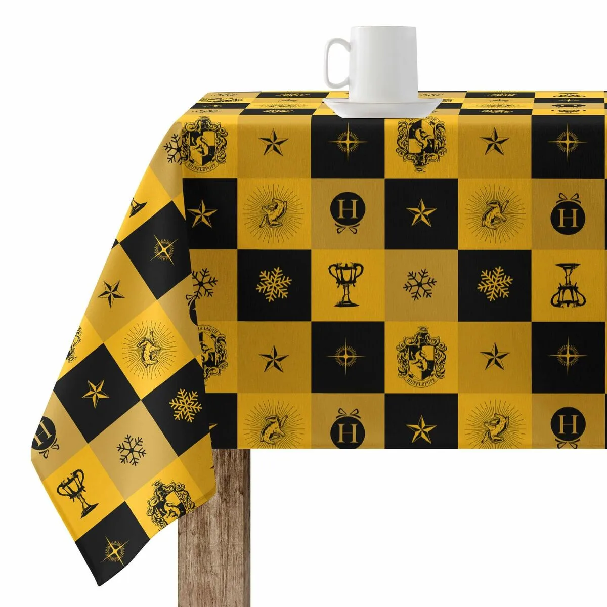 Nappe enduite antitache harry potter hufflepuff multicouleur 300 x 150 cm s980237950. Diaytar incarne le nouveau visage du e-commerce : agile, éclectique et profondément ancré dans les tendances du moment