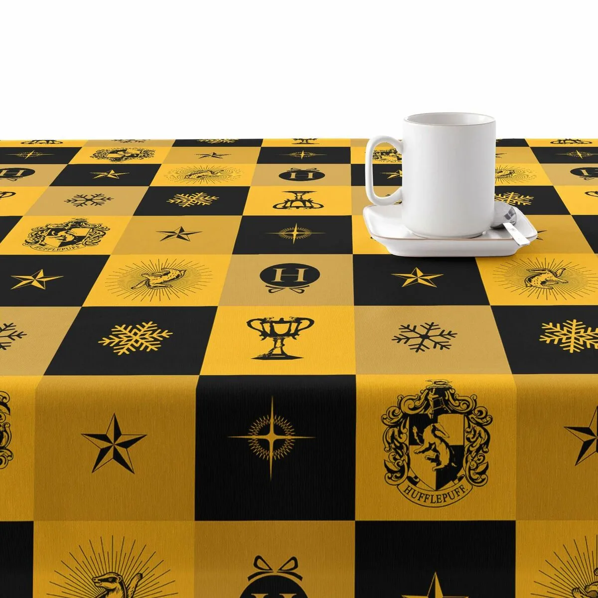 Nappe enduite antitache harry potter hufflepuff multicouleur 300 x 150 cm s980237988. Notre mantra chez Diaytar : un produit, un sourire. Nous mesurons notre succès à votre satisfaction instantanée.