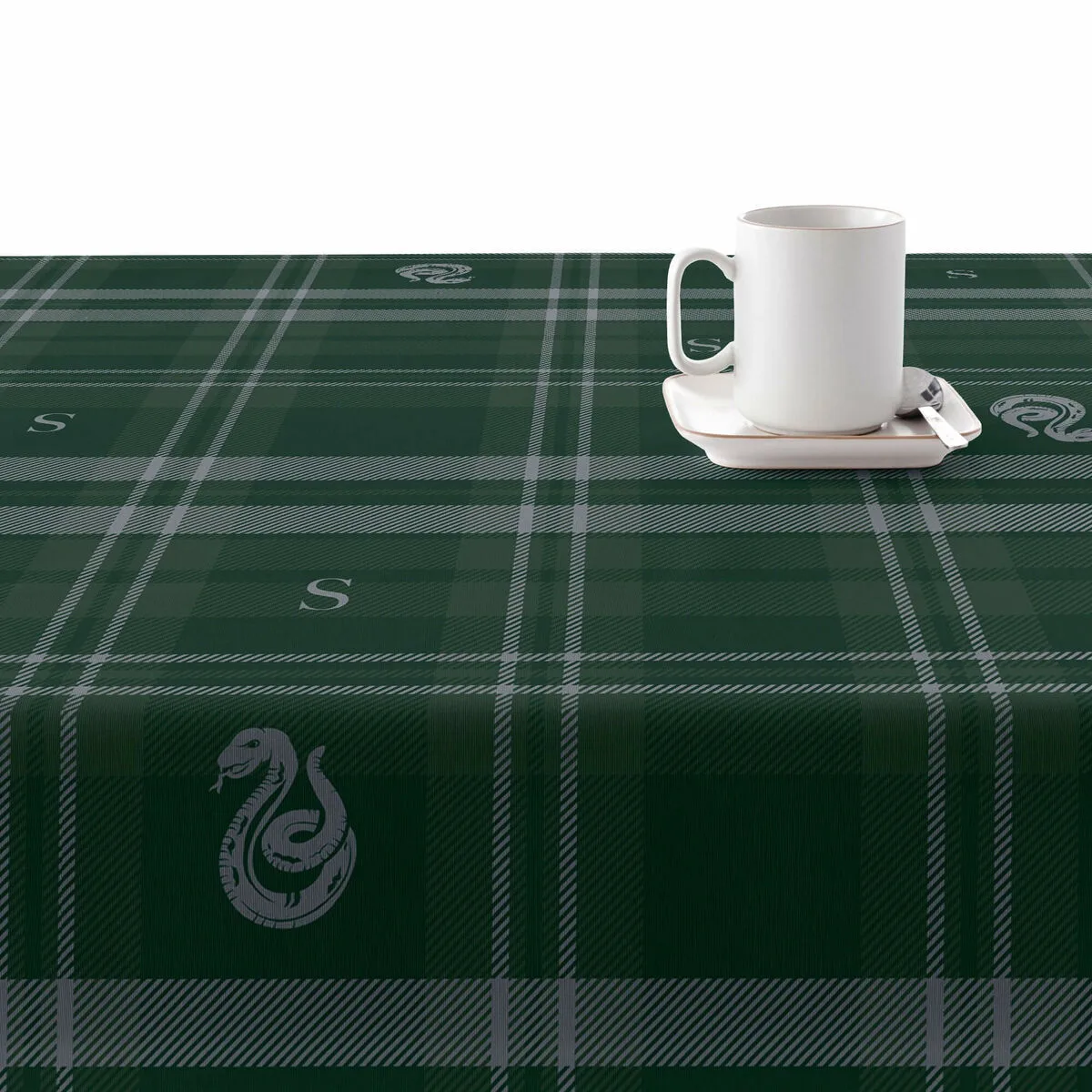 Nappe enduite antitache harry potter slytherin multicouleur 200 x 150 cm s980275761. Diaytar a sélectionné pour vous une palette de produits allant de l'électronique grand public aux must-have de la maison