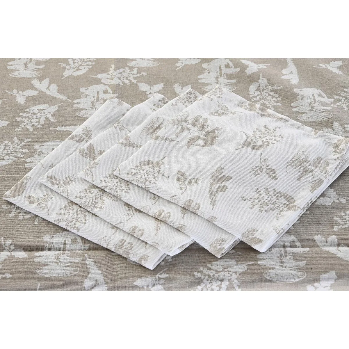 Nappe et serviettes de table dkd home decor 2 unites 150 x 150 x 0 5 cm beige blanc marron clair s304106746. Diaytar, le compagnon idéal de votre vie connectée et stylée, à travers une offre généraliste sans équivalent
