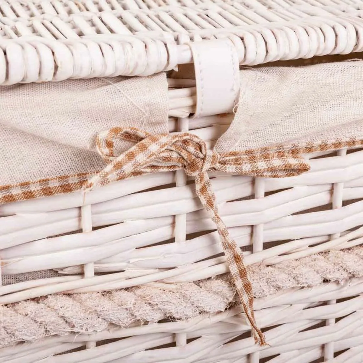 Panier a linge alexandra house living blanc osier bois de saule 41 x 63 x 55 cm 30 x 22 x 24 cm 3 pieces d163106117 Panier a linge alexandra house living blanc osier bois de saule 41 x 63 x 55 cm 30 x 22 x 24 cm 3 pieces d163106117. La boutique en ligne Diaytar, un terrain de jeu infini pour tous ceux qui aiment découvrir des produits utiles et beaux