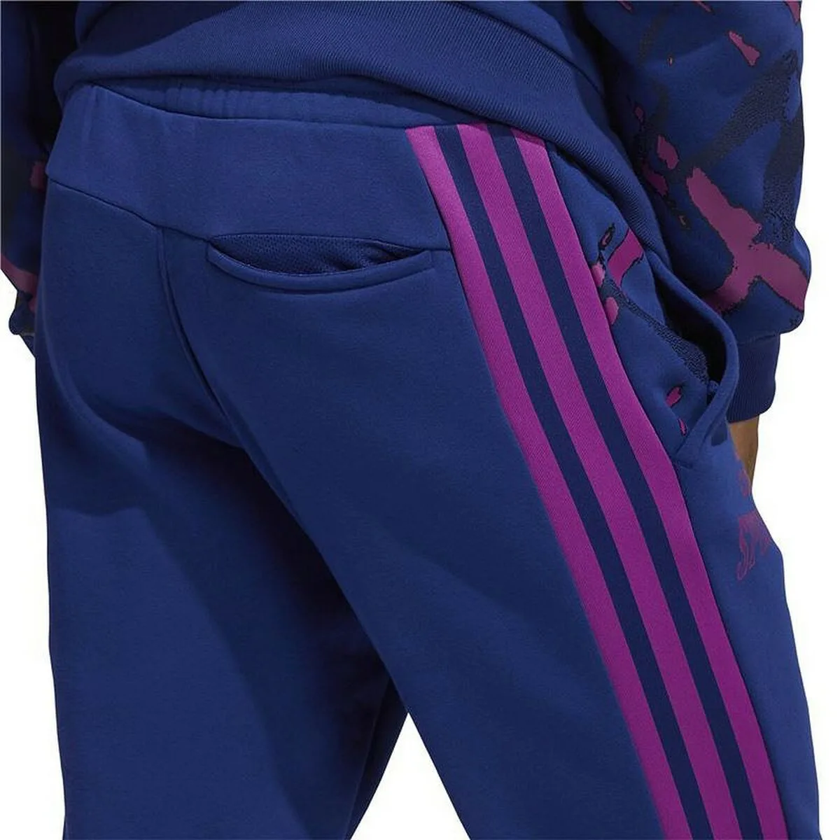 Pantalon de sport long adidas reverse retro future icons bleu homme s643452970. Les dernières tendances mode vous attendent chez Diaytar !