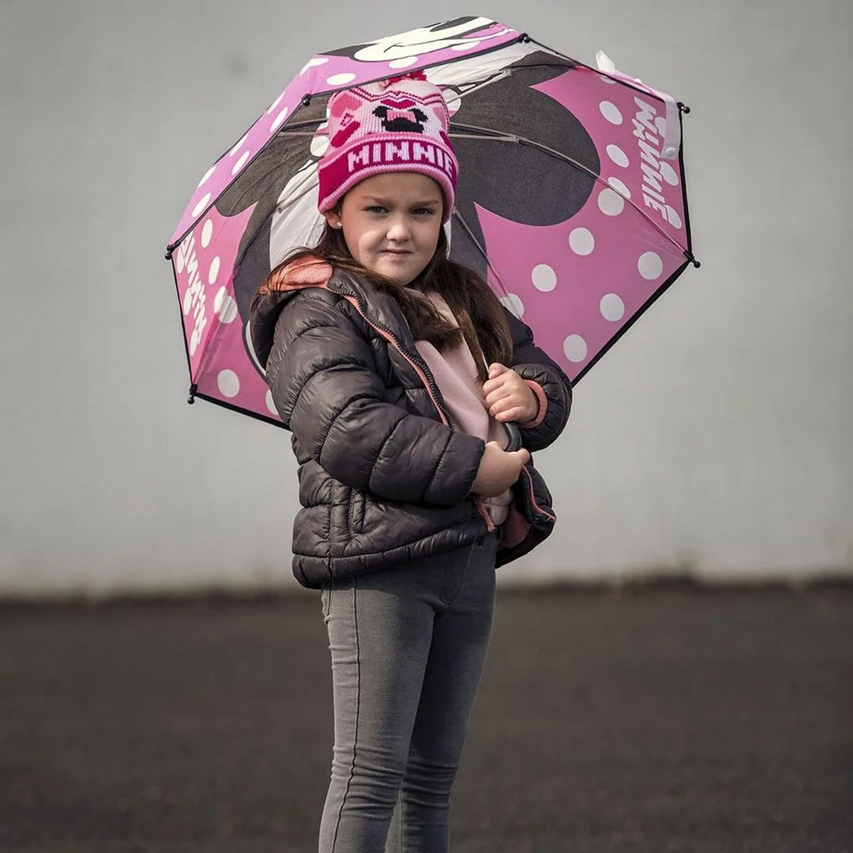 Parapluie minnie mouse rose o 78 cm s072730147. Notre mission : éradiquer le superflu pour ne vous proposer que l'essentiel... mais en beaucoup plus stylé. Bienvenue chez Diaytar.
