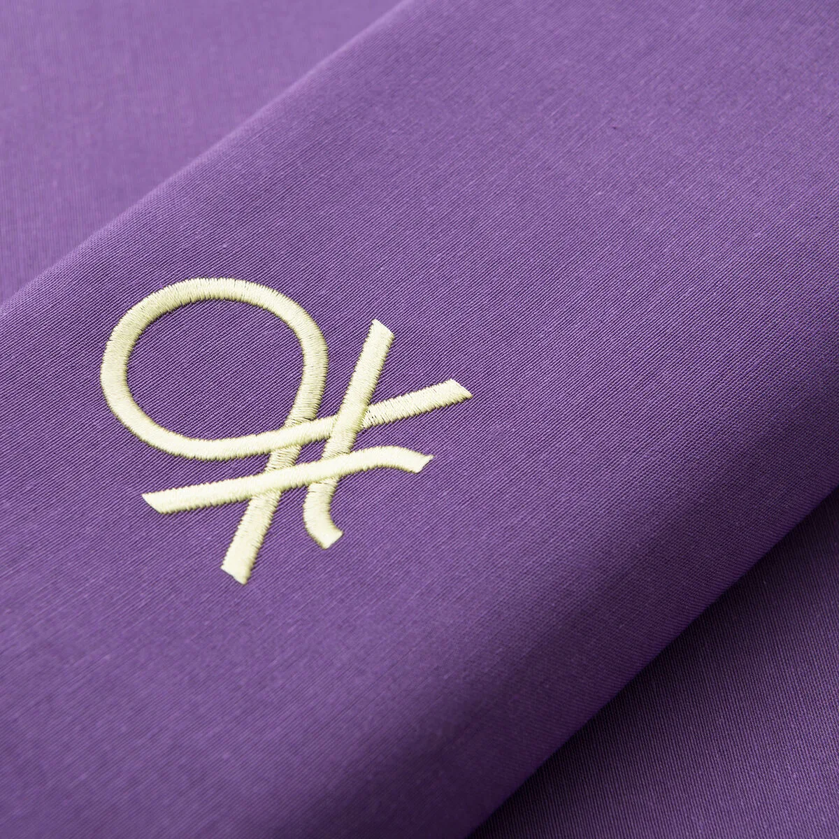 Parure de couette benetton rainbow vert violet 63 x 63 cm 2 pieces s500370633. Diaytar s'adresse à tous ceux qui considèrent que le choix d'un produit, même basique, est une expression de leur personnalité