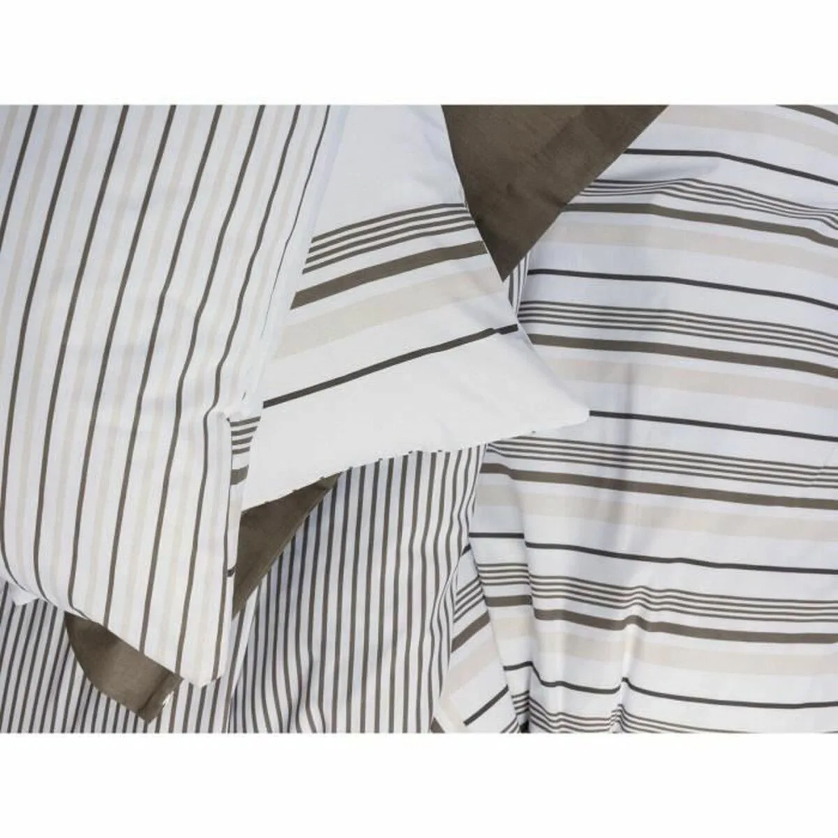 Parure de couette blanc marron 220 x 240 cm s7101947551. Diaytar a été pensé pour les multitâches, les exigeants, les pressés, les rêveurs... En somme, pour vous.