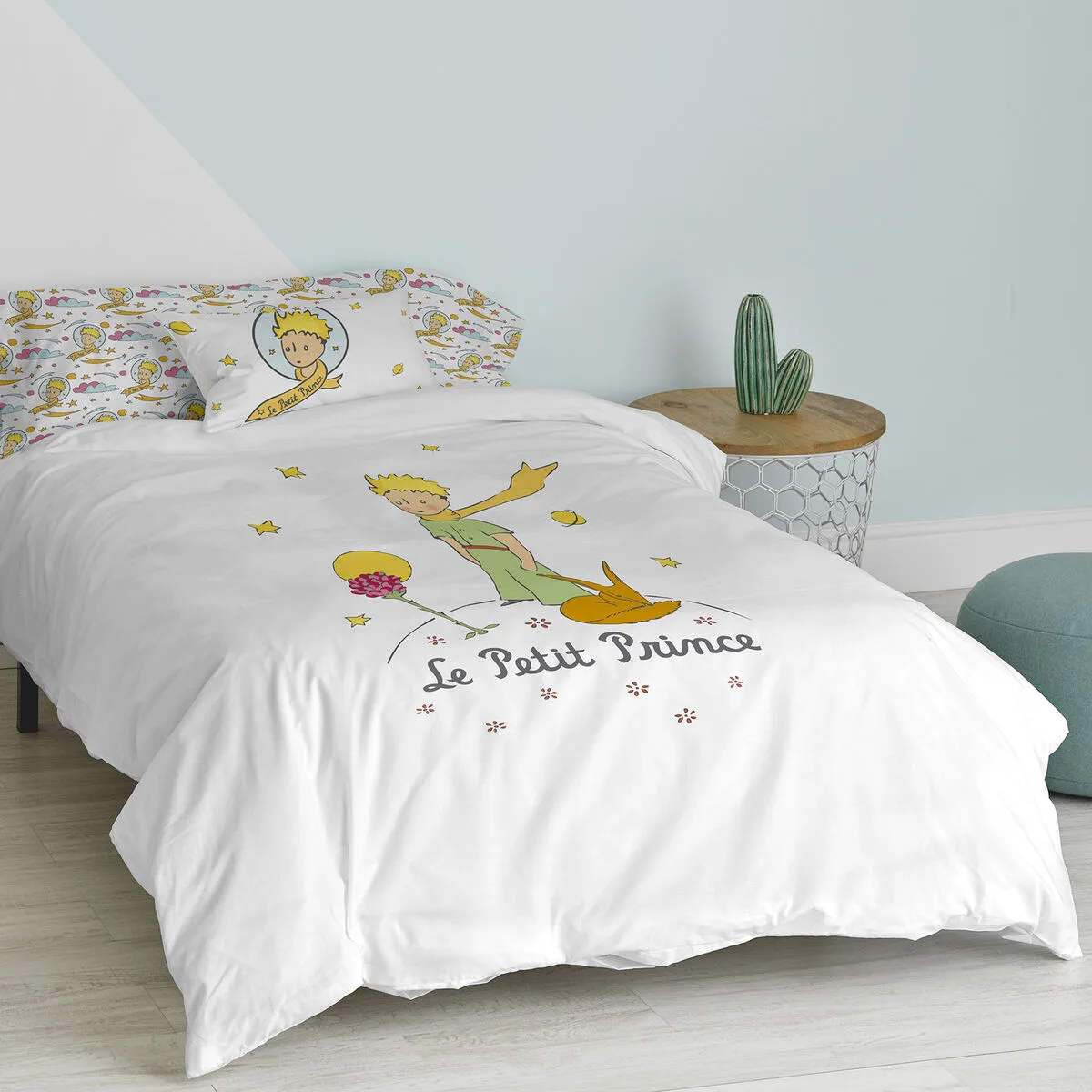 Parure de couette happyfriday le petit prince ses amis multicouleur 2 pieces d160944991. Diaytar vous offre un accès privilégié à une sélection de produits qui font buzz, qui innovent et qui embellissent la vie