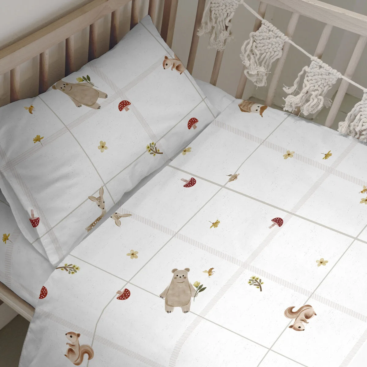 Parure de couette happyfriday mini woods animals multicouleur lit de bebe 2 pieces d161353134. Re-découvrez le plaisir de shopper en ligne avec Diaytar et sa multitude de produits triés sur le volet pour vous