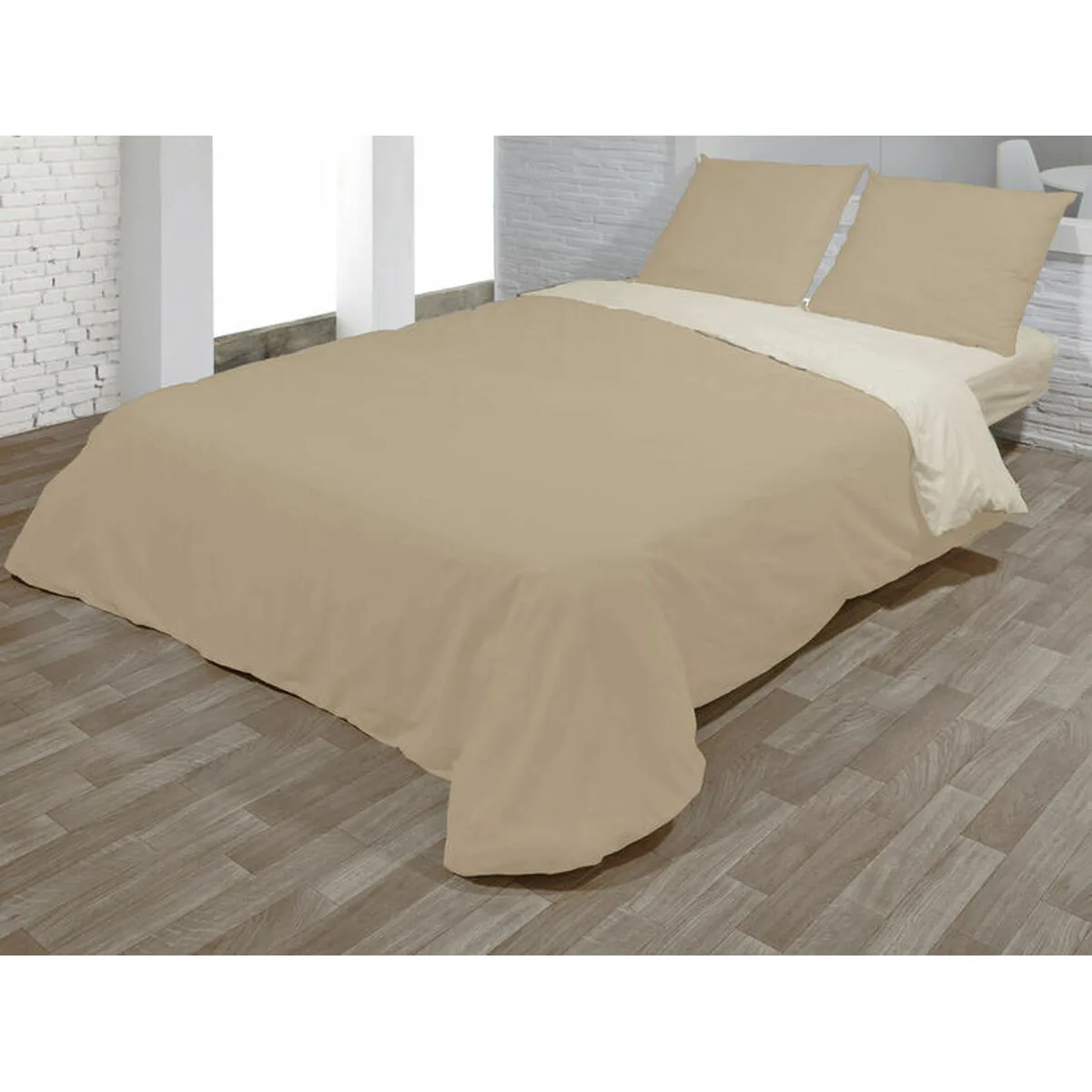 Parure de couette hosteline vegas beige lit 1 2 persones 3 pieces d210010049. Votre foyer mérite le style et le confort des produits Diaytar Home.