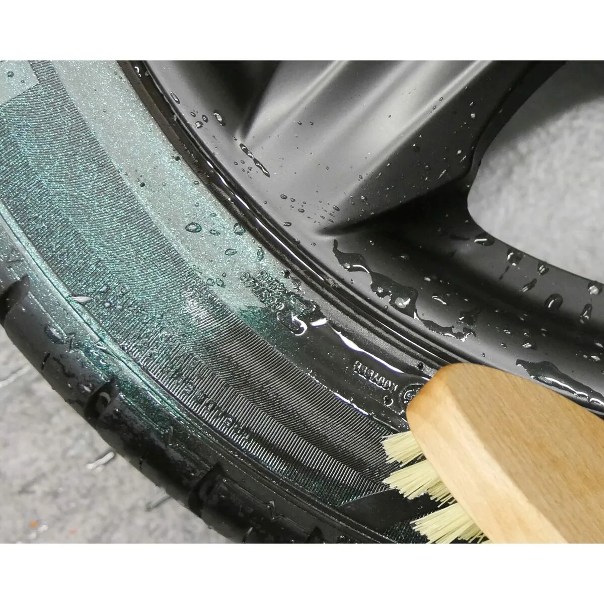 Peinture en spray foliatec vert roues 400 ml s371242747. Diaytar, c'est la vitrine ultime des produits qui comptent vraiment, ceux qui simplifient et embellissent existant.