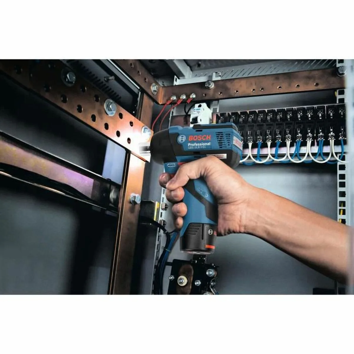 Perceuse d impact bosch professional gds 12v 115 s714188582. Notre équipe chez Diaytar est votre équipe de choc, dévouée à débusquer les produits qui méritent votre attention.