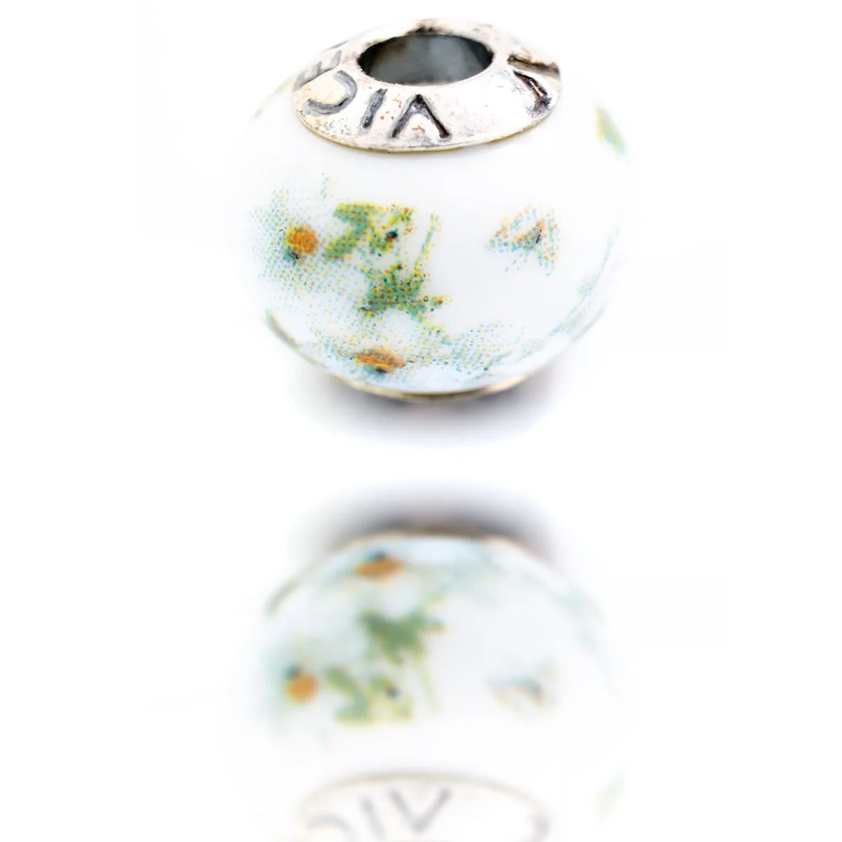 Perle de verre femme viceroy vmb0013 20 vert 1 cm s034197885. Notre équipe chez Diaytar est votre équipe de choc, dévouée à débusquer les produits qui méritent votre attention.