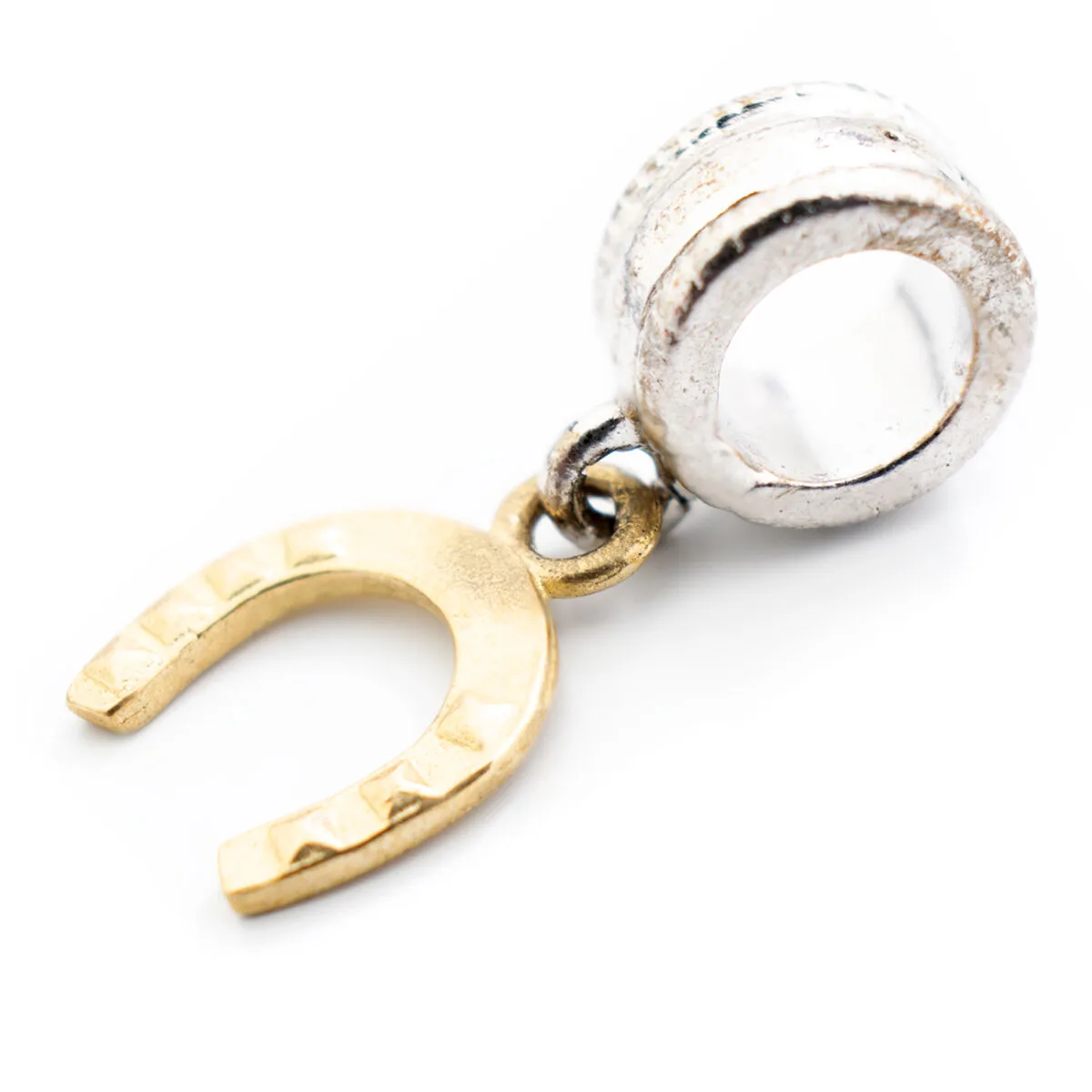 Perle de verre femme viceroy vmf0017 10 dore 1 cm s033716584. Diaytar cultive l'art du bien-être à travers ses produits soigneusement choisis.