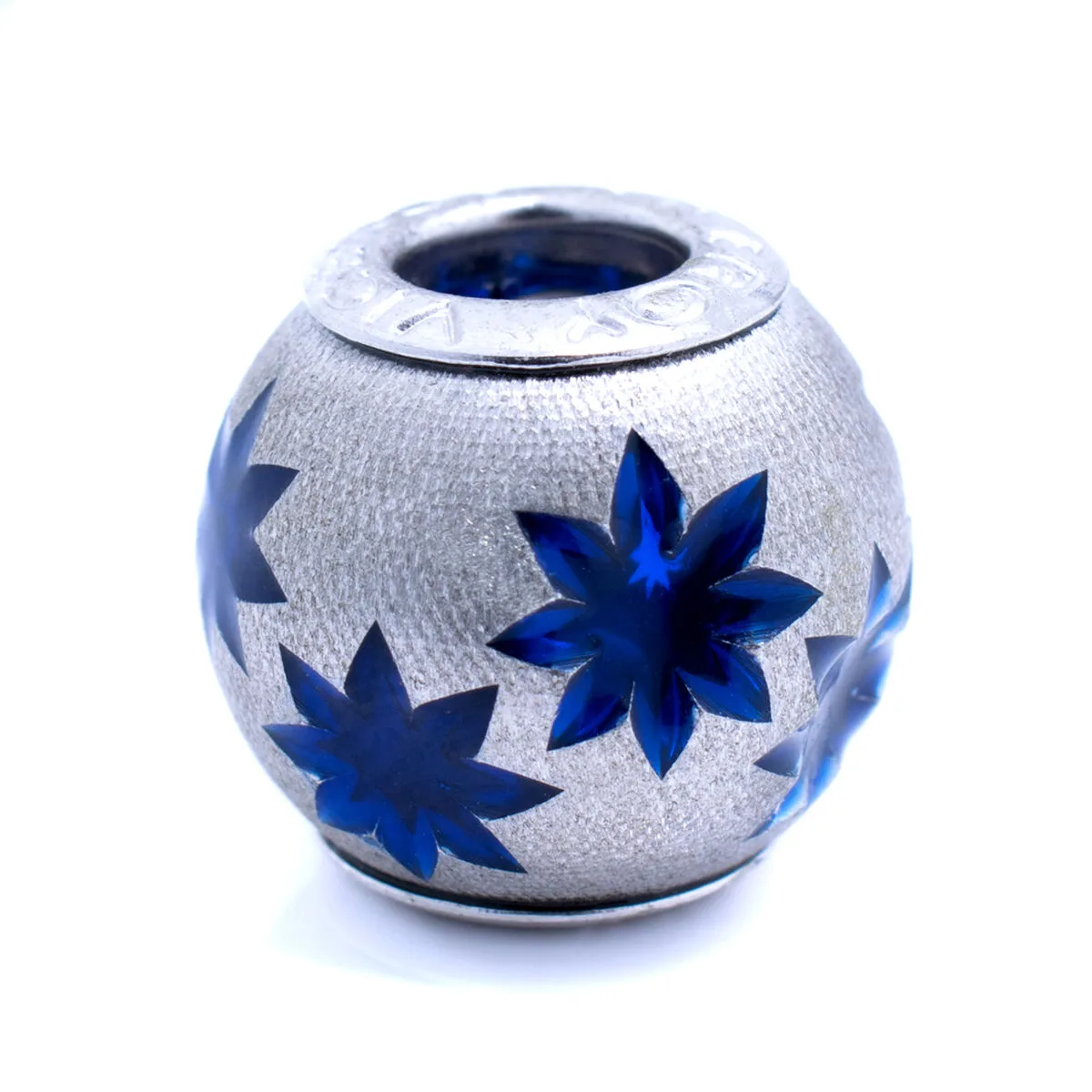 Perle de verre femme viceroy vmm0241 13 argente 1 cm s033605027. Révélez votre style avec la collection capsule Diaytar, limitée et exclusive.
