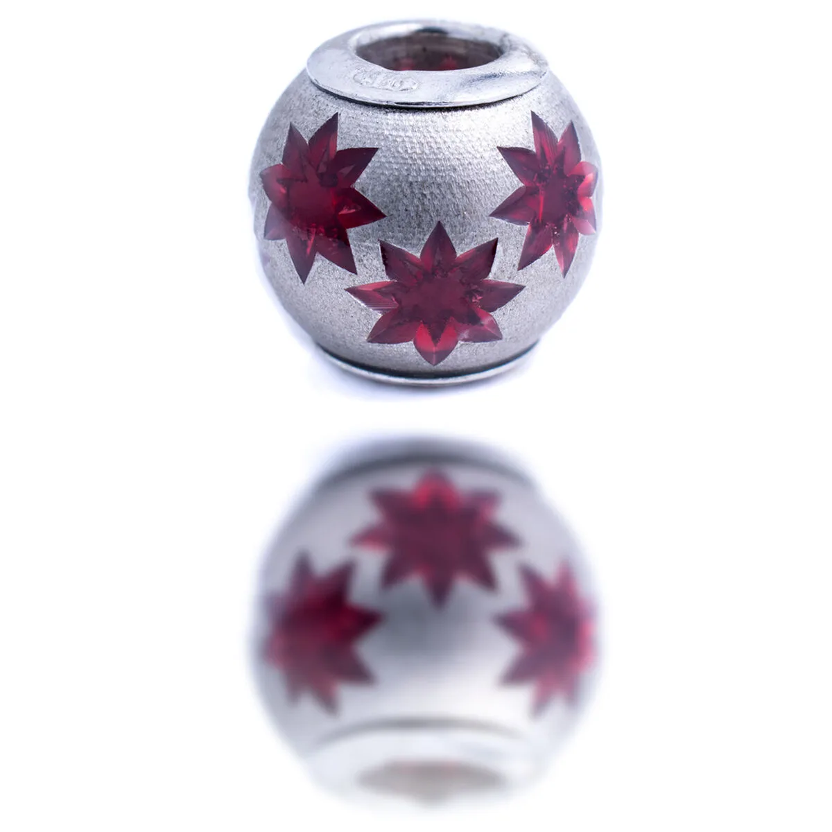 Perle de verre femme viceroy vmm0243 19 argente 1 cm s033605298. Révélez votre style avec la collection capsule Diaytar, limitée et exclusive.