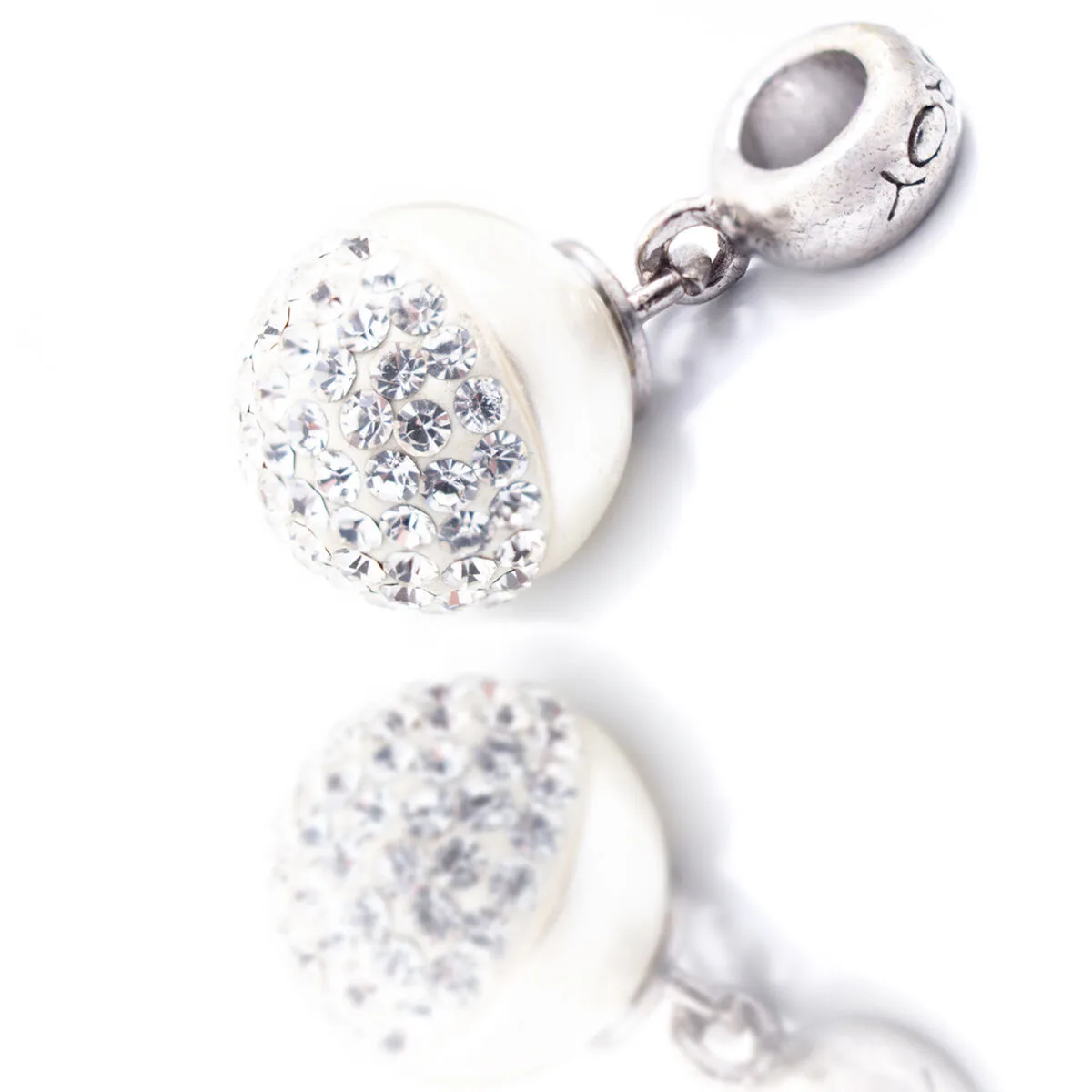 Perle de verre femme viceroy vmm0263 20 argente 1 cm s033718048. Diaytar, c'est la solution élégante à tous vos problèmes du quotidien, et la source de nouvelles envies insoupçonnées.