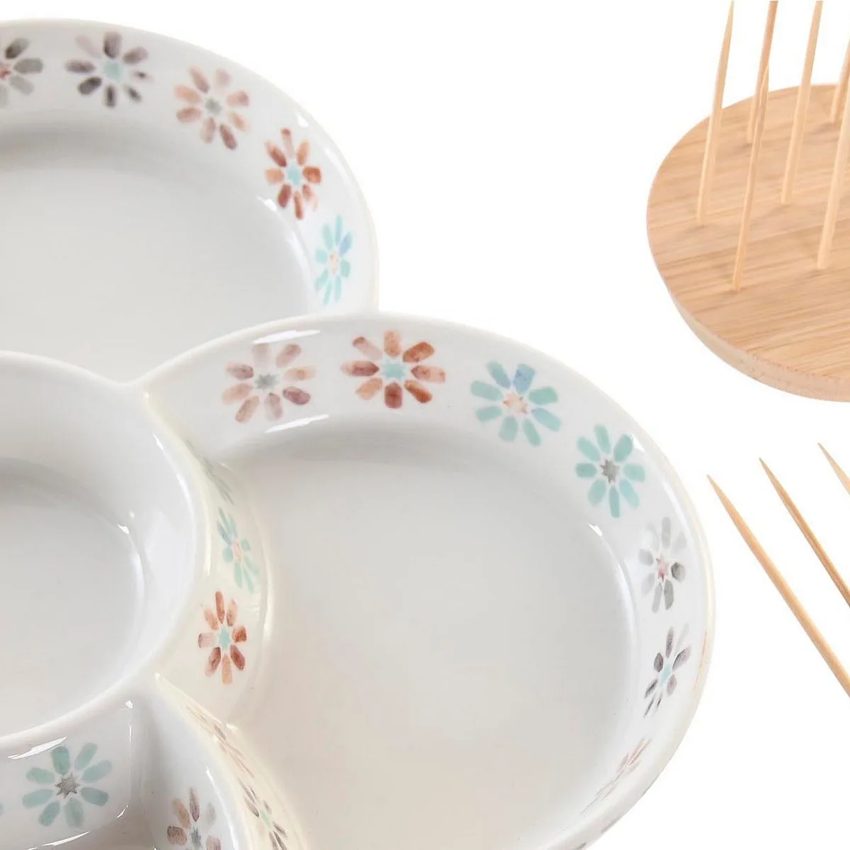 Plateau aperitif dkd home decor multicouleur 22 x 22 x 3 cm gres s304110875. Notre mission : éradiquer le superflu pour ne vous proposer que l'essentiel... mais en beaucoup plus stylé. Bienvenue chez Diaytar.