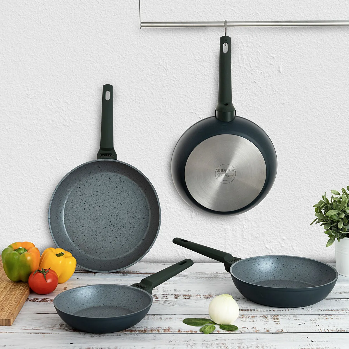 Poele anti adhesive pyrex geoh aluminium forge 26 cm s271003019. Diaytar vous offre un accès privilégié à une sélection de produits qui font buzz, qui innovent et qui embellissent la vie