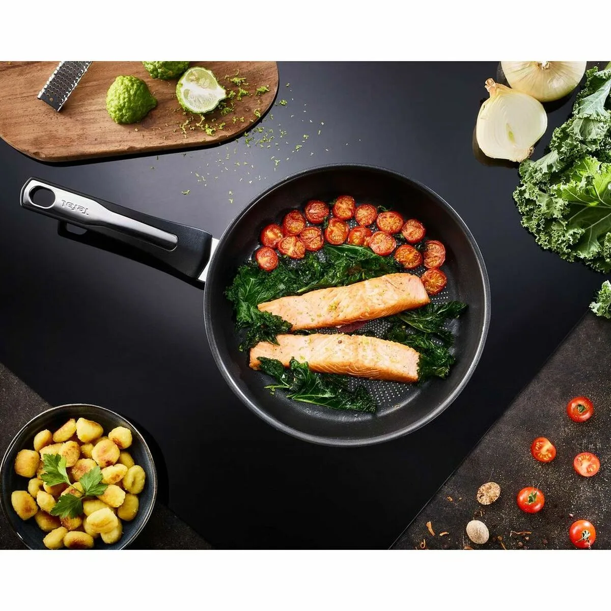 Poele tefal e3000404 o 24 cm acier acier inoxydable s043322297. Diaytar ne stocke pas des produits, il collectionne des pièces uniques pour enrichir votre quotidien.