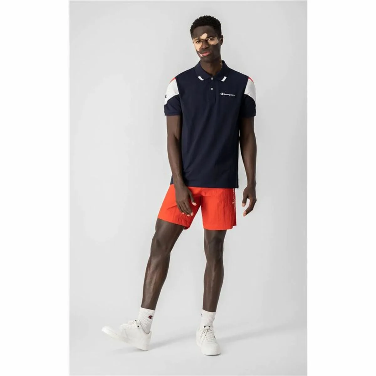 Polo a manches courtes homme champion blue marine s646362514. La recette Diaytar : un tiers de design, un tiers d'innovation, un tiers de fonctionnalité. Le tout saupoudré de tendance.