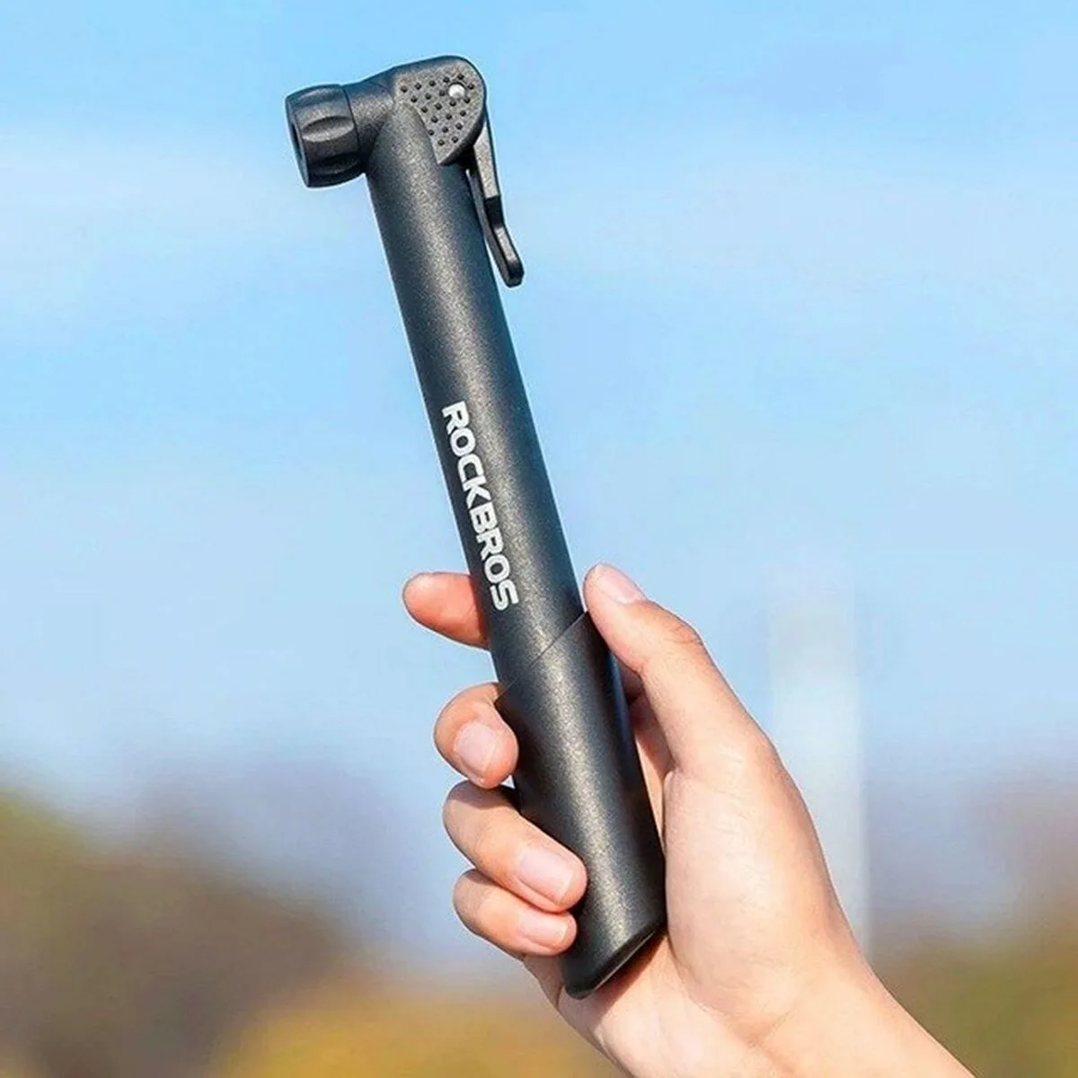 Pompe a air rockbros 42520001001 s9112155598. Chez Diaytar, nous sommes convaincus que le meilleur produit est celui qui allie utilité, beauté et innovation. C'est notre credo.