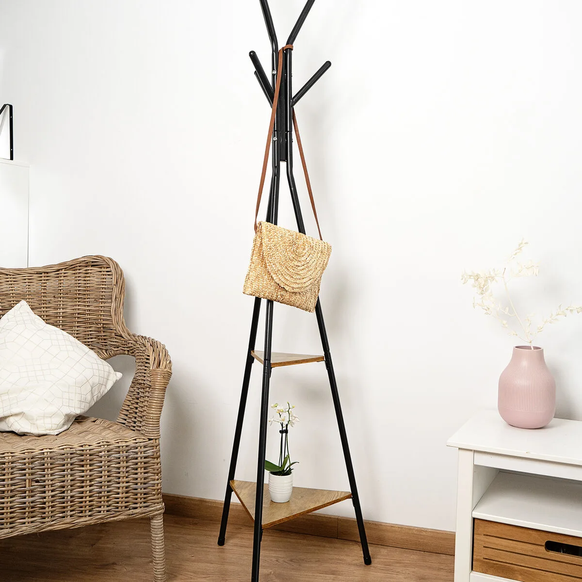 Porte manteaux vinthera moa acier noir 49 5 x 49 5 x 180 cm s271097426. Diaytar, c'est votre passeport pour un tour du monde des produits les plus inspirants, sans quitter votre canapé.