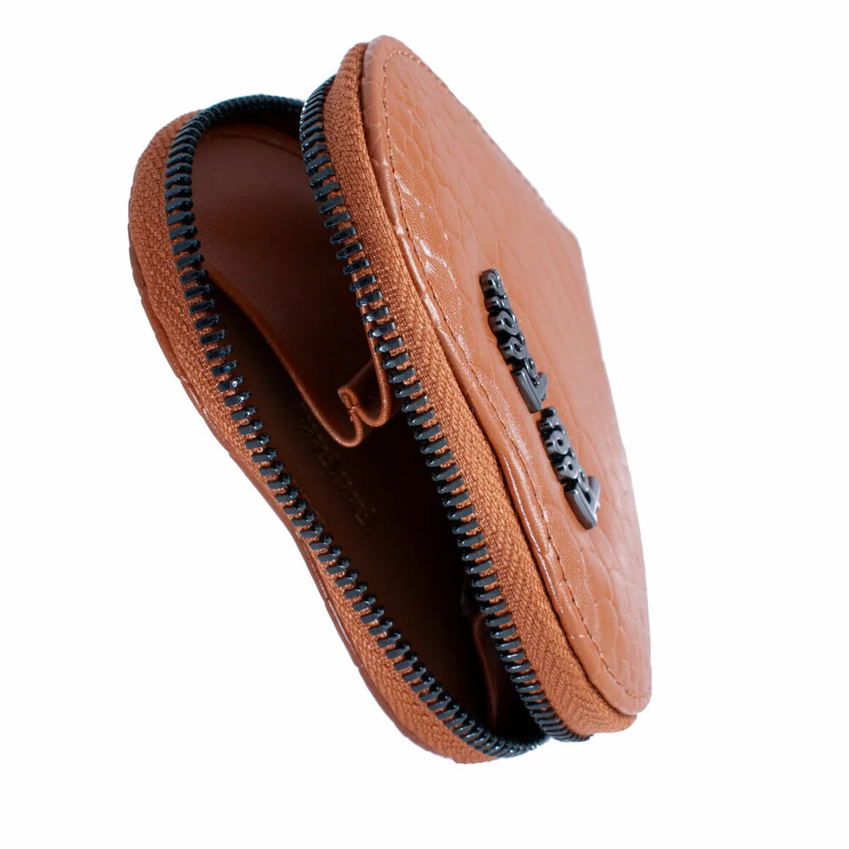 Porte monnaie folli follie wa14p025wk s035967429. Diaytar cultive l'art du bien-être à travers ses produits soigneusement choisis.