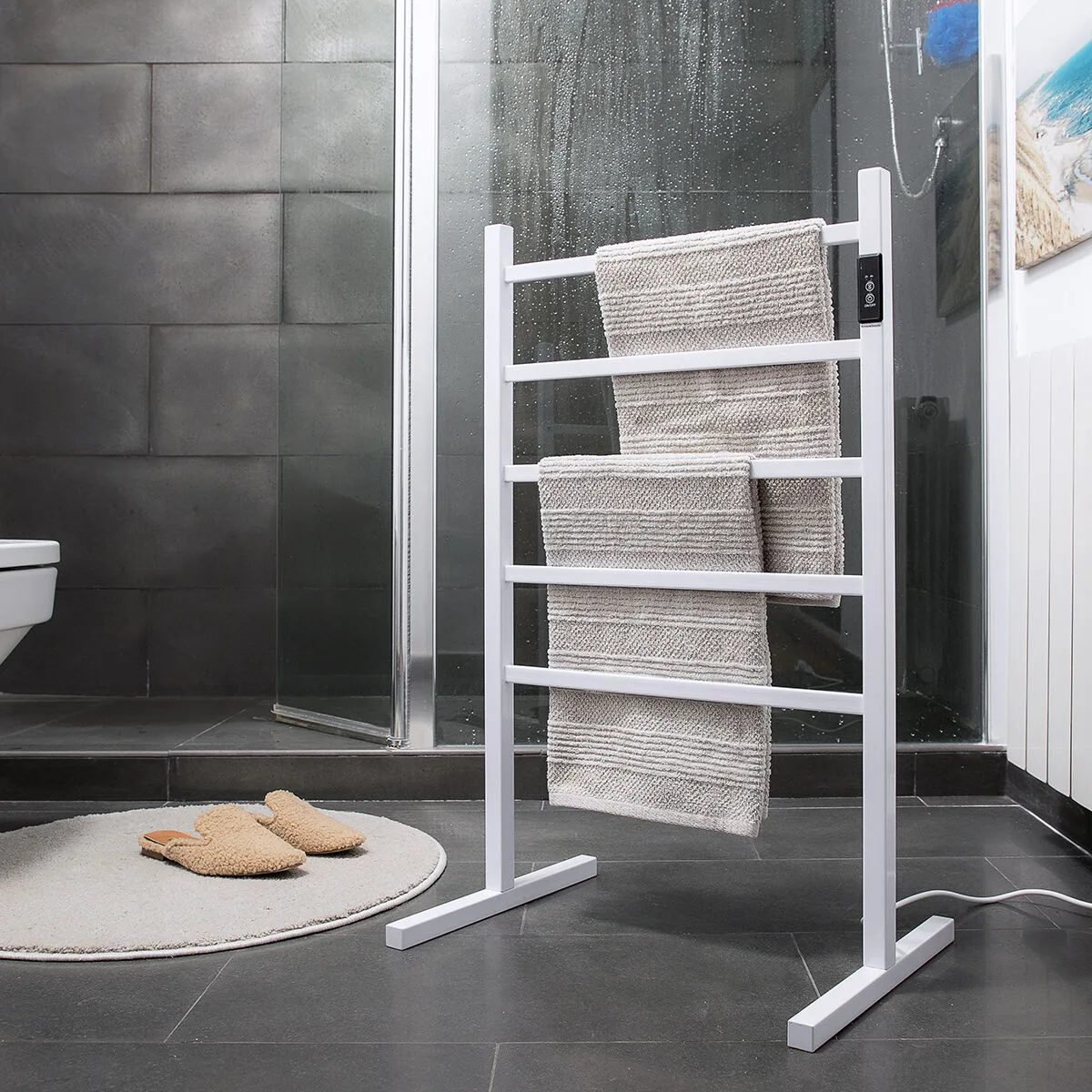 Porte serviettes electrique pour mur ou sol racwel innovagoods v010362457. Avec Diaytar, redécouvrez le plaisir de l'achat en ligne grâce à une approche humaine des produits et de la curation