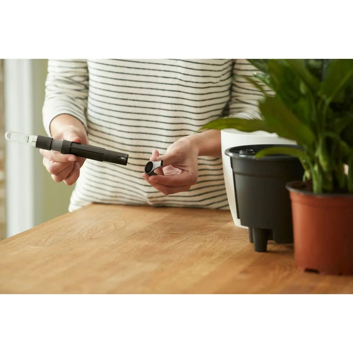Pot elho noir polypropylene rond moderne o 21 cm 21 cm s714896995. Diaytar, le compagnon des esprits créatifs et exigeants en quête de produits généraux hors des sentiers battus
