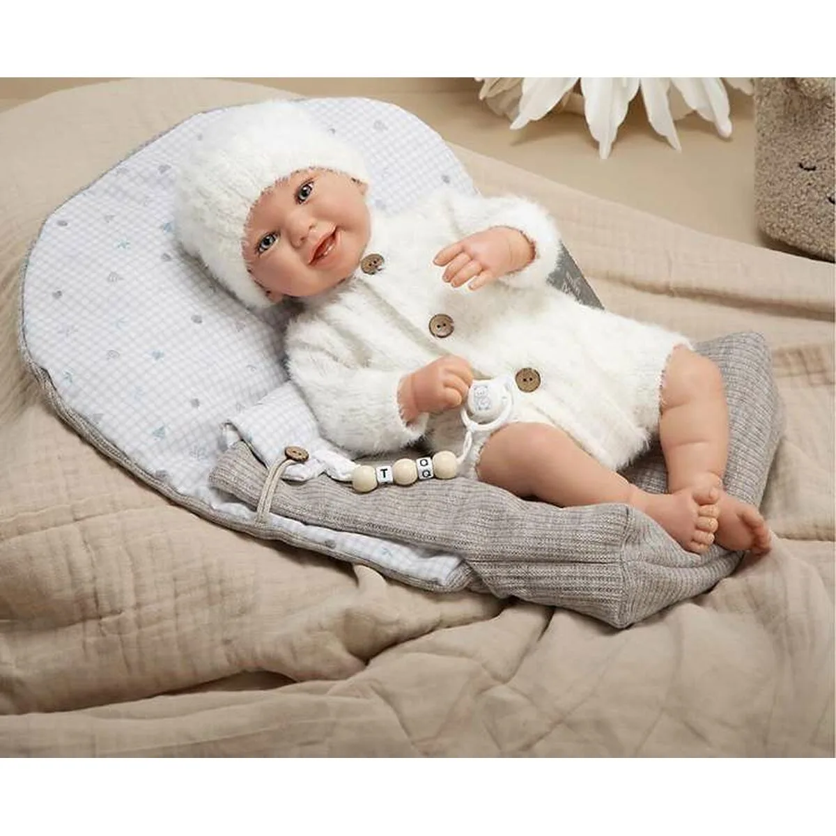 Poupee nouveaux nes arias henar 45 cm s245670782. Révélez votre style avec la collection capsule Diaytar, limitée et exclusive.